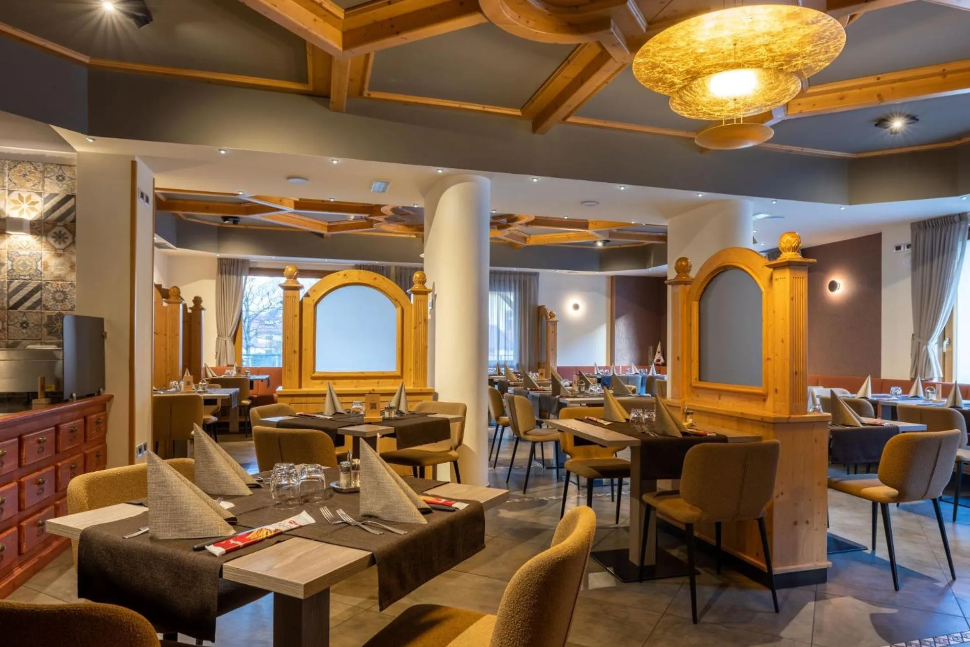 Restaurant/places to eat in Hotel Dolomiti Saone