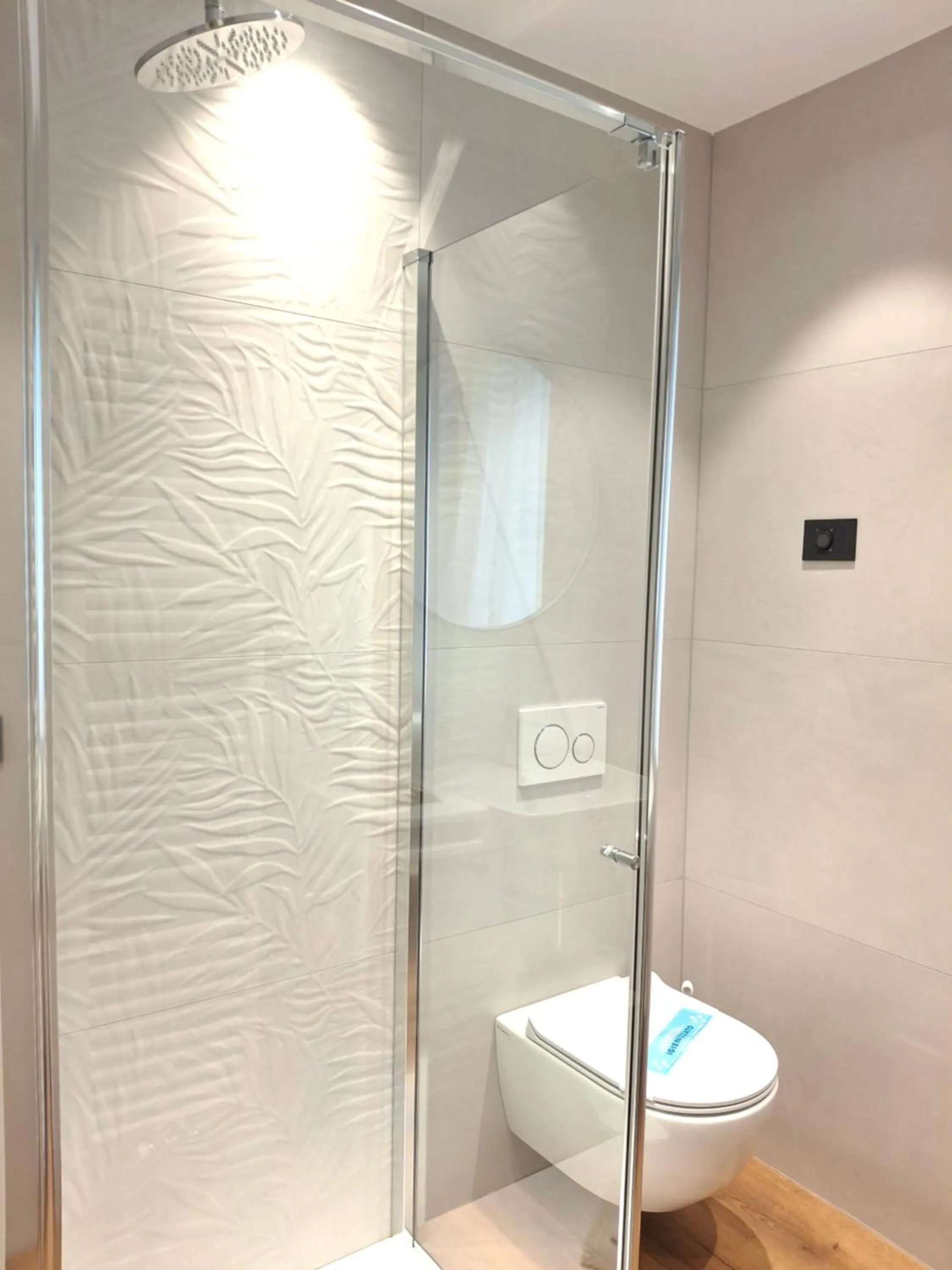 Shower in Hotel Dolomiti Saone