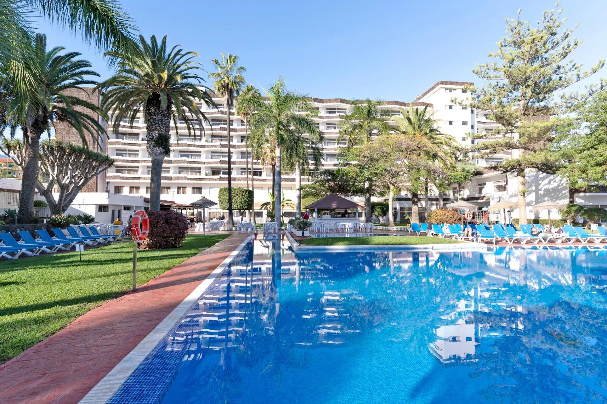 Swimming pool in Complejo BLUESEA Puerto Resort compuesto por Hotel Canarife y Bonanza Palace
