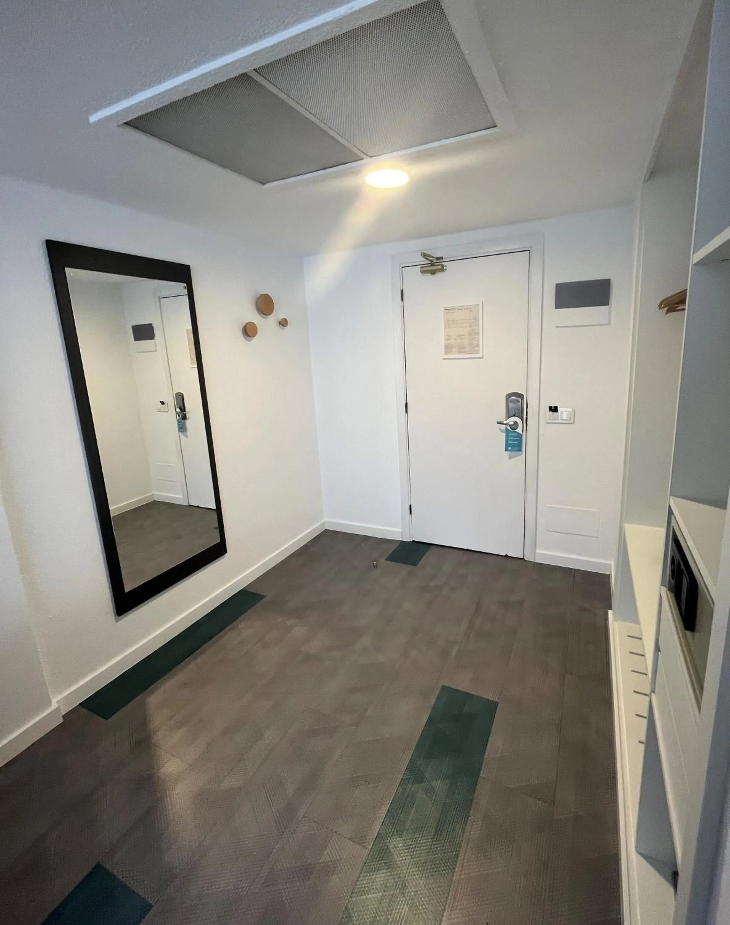 wardrobe in Complejo BLUESEA Puerto Resort compuesto por Hotel Canarife y Bonanza Palace