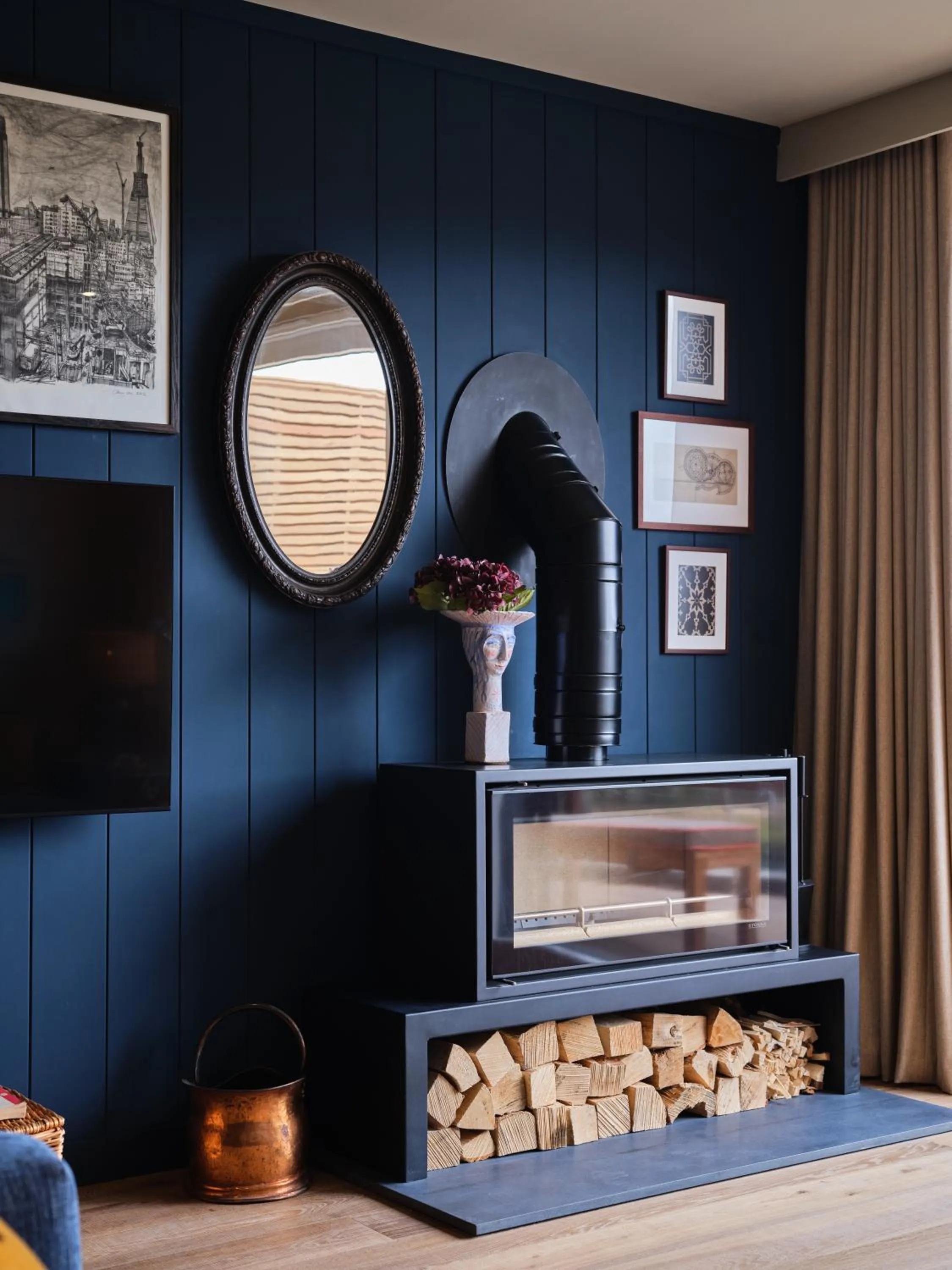 TV and multimedia in The Lakes By YOO