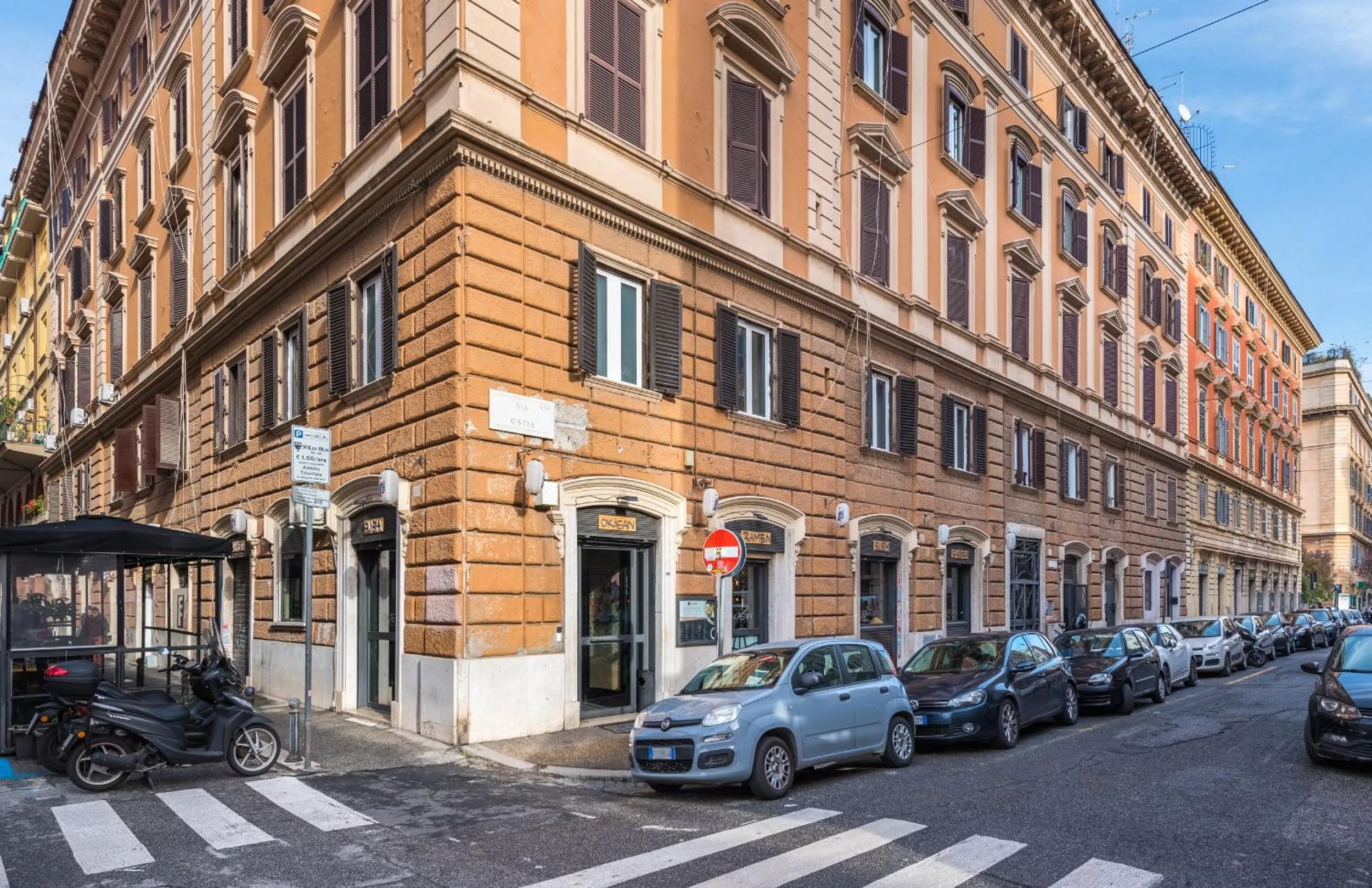 Property building in Cardinal Vatican Inn