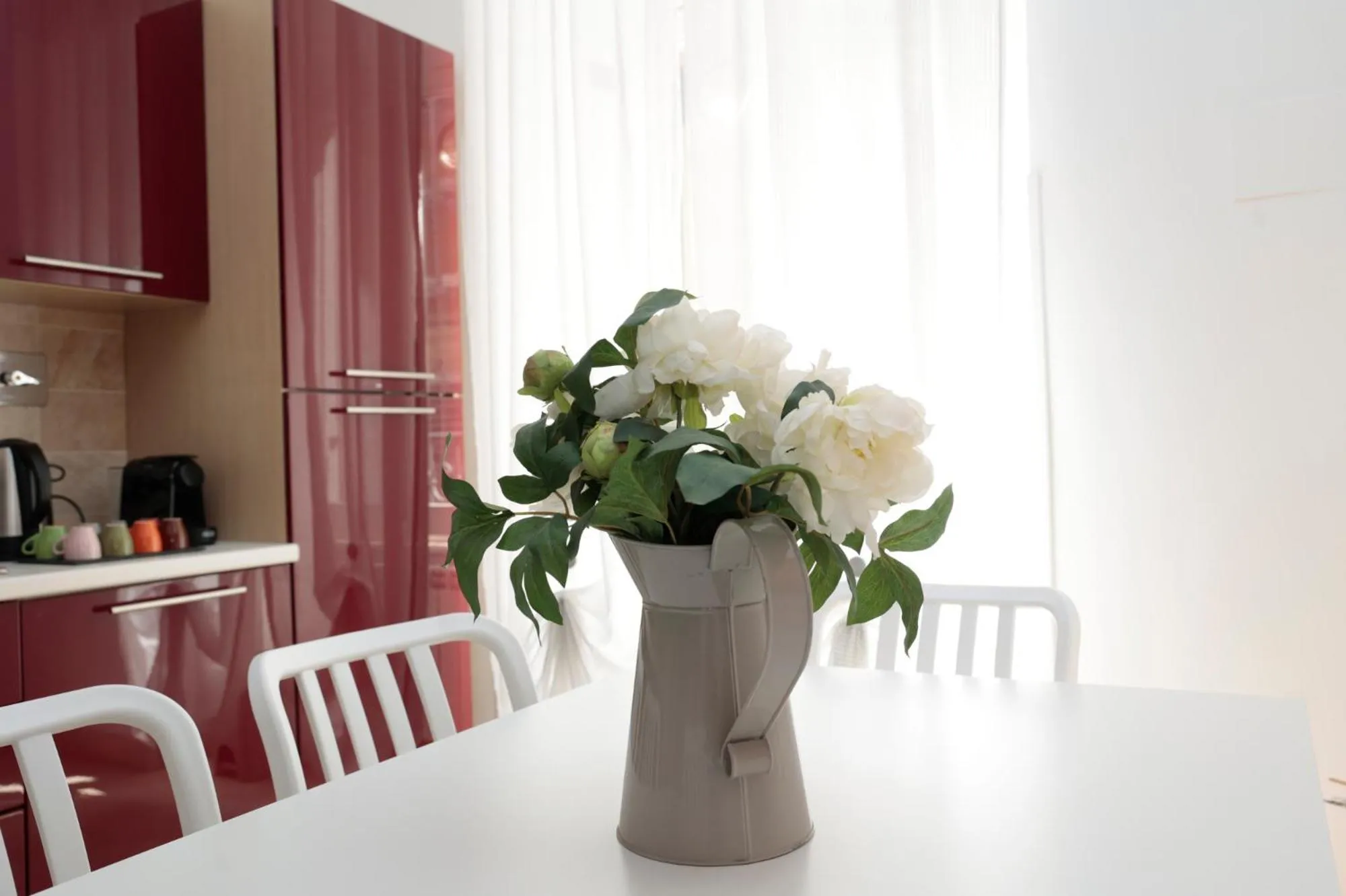 Kitchen or kitchenette in Cardinal Vatican Inn