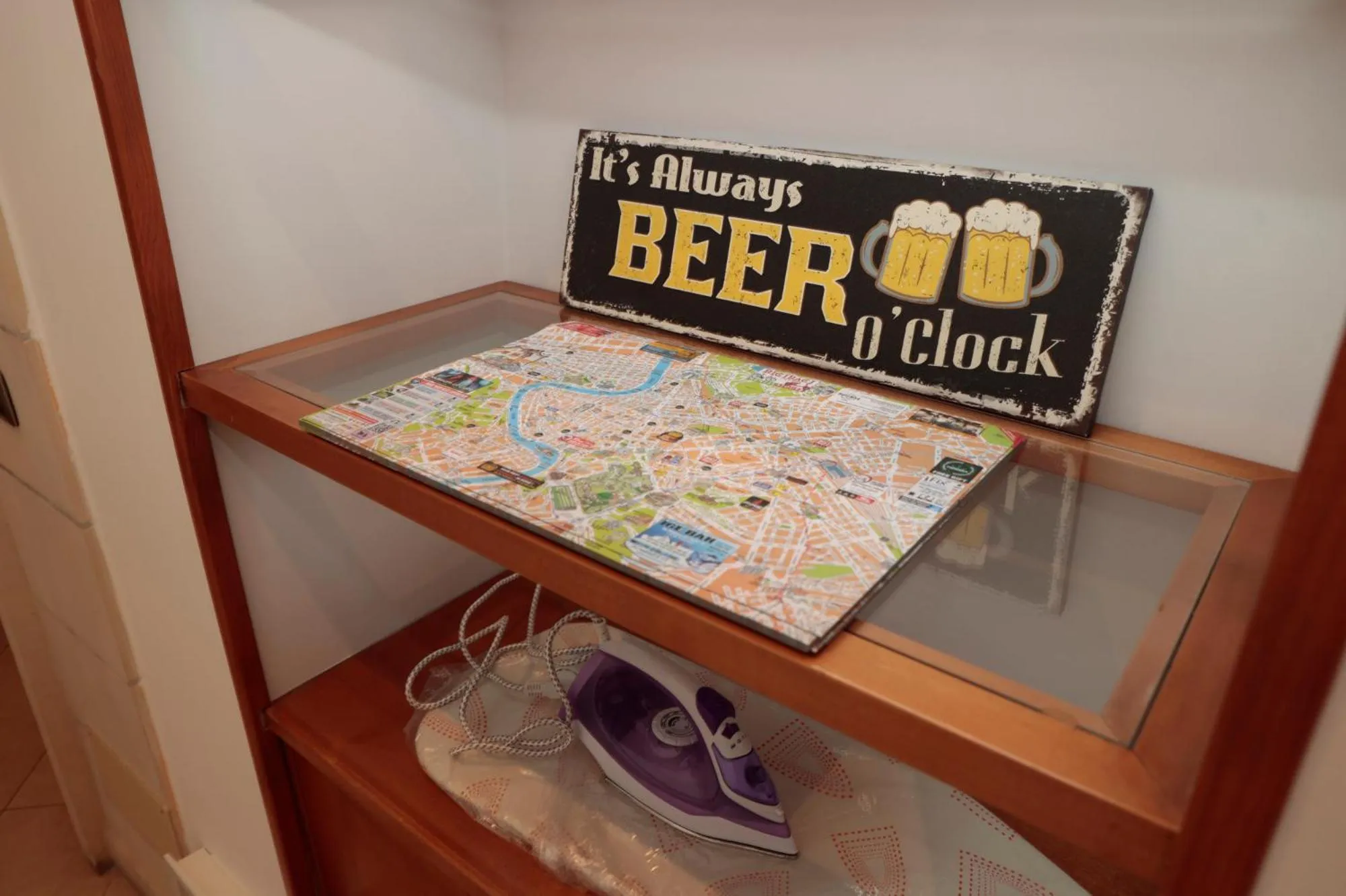 Certificate/Award in Cardinal Vatican Inn