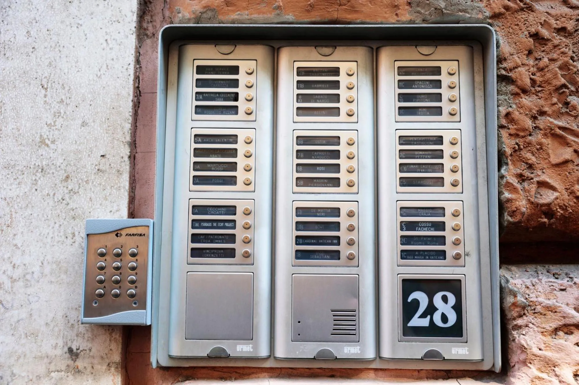 Property building in Cardinal Vatican Inn