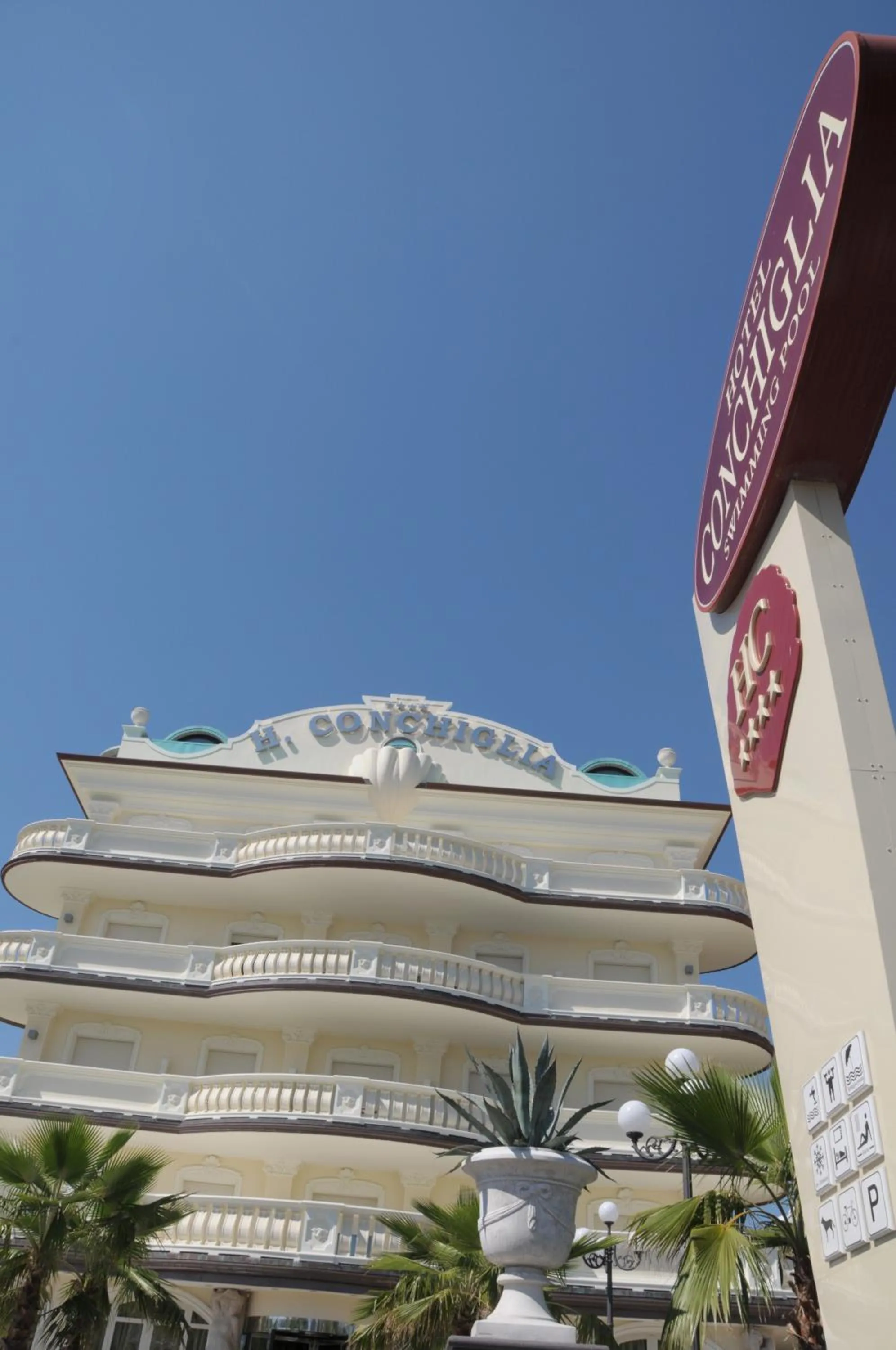 Facade/entrance in Hotel Conchiglia