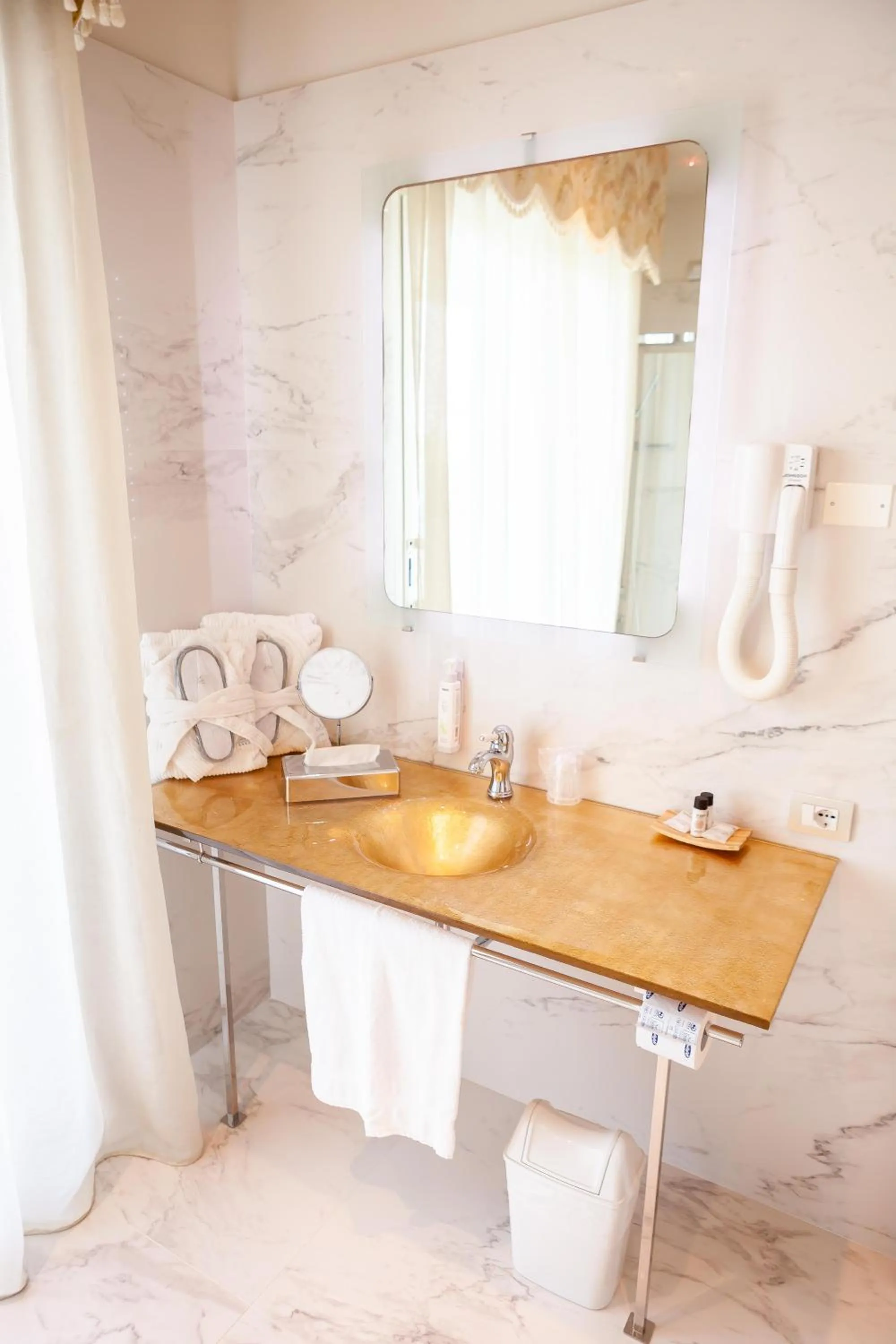 Photo of the whole room in Hotel Conchiglia