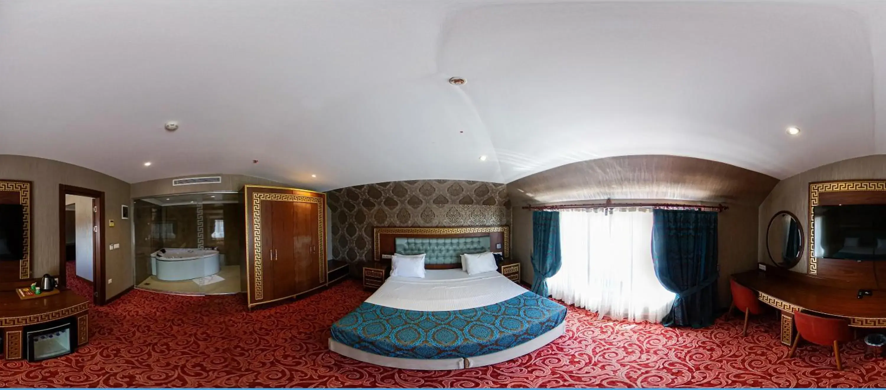 Suite with Hot Tub in Vois Hotel Atasehir & SPA Suite with Hot Tub in Vois Hotel Atasehir & SPA