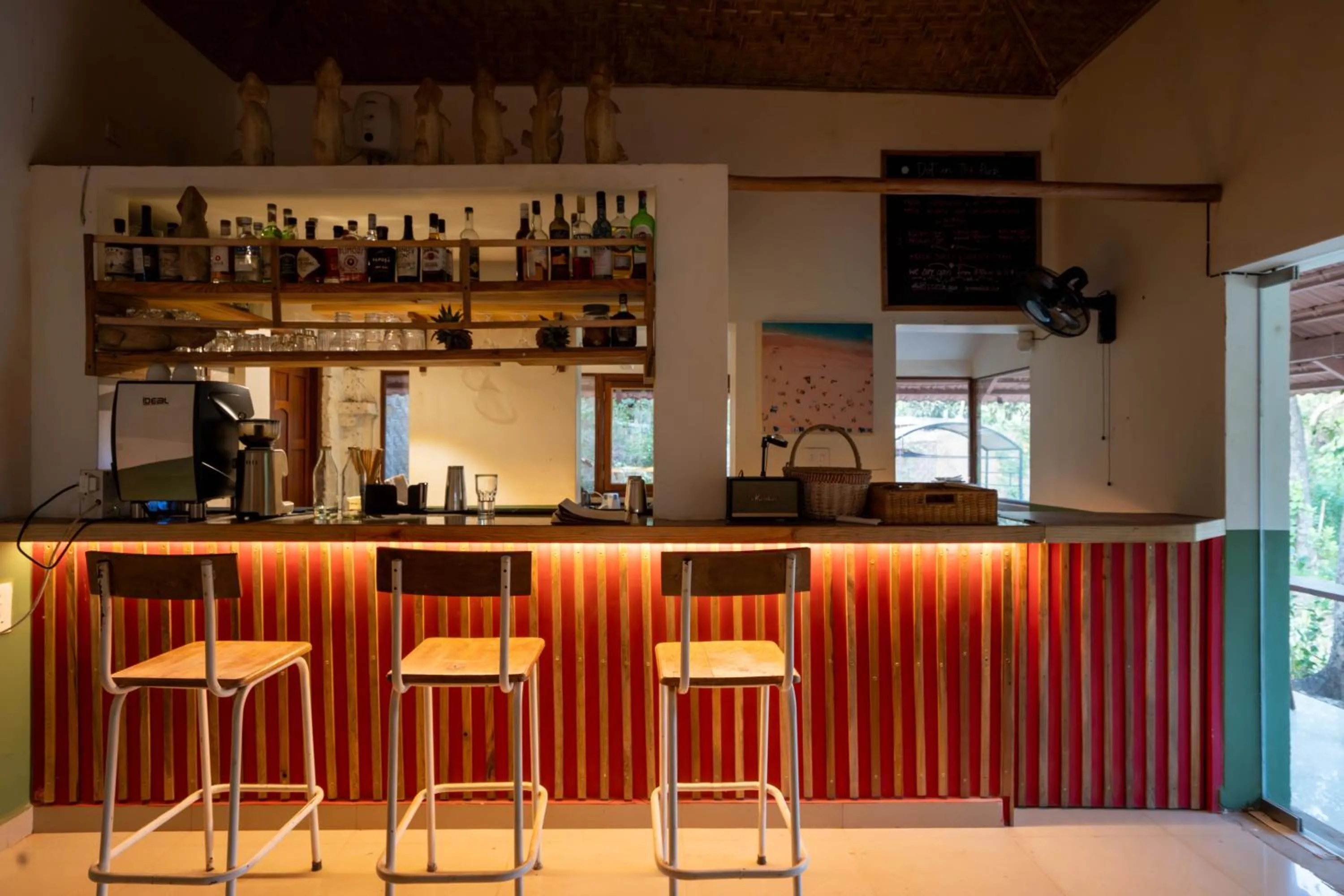 Lounge or bar in Circle