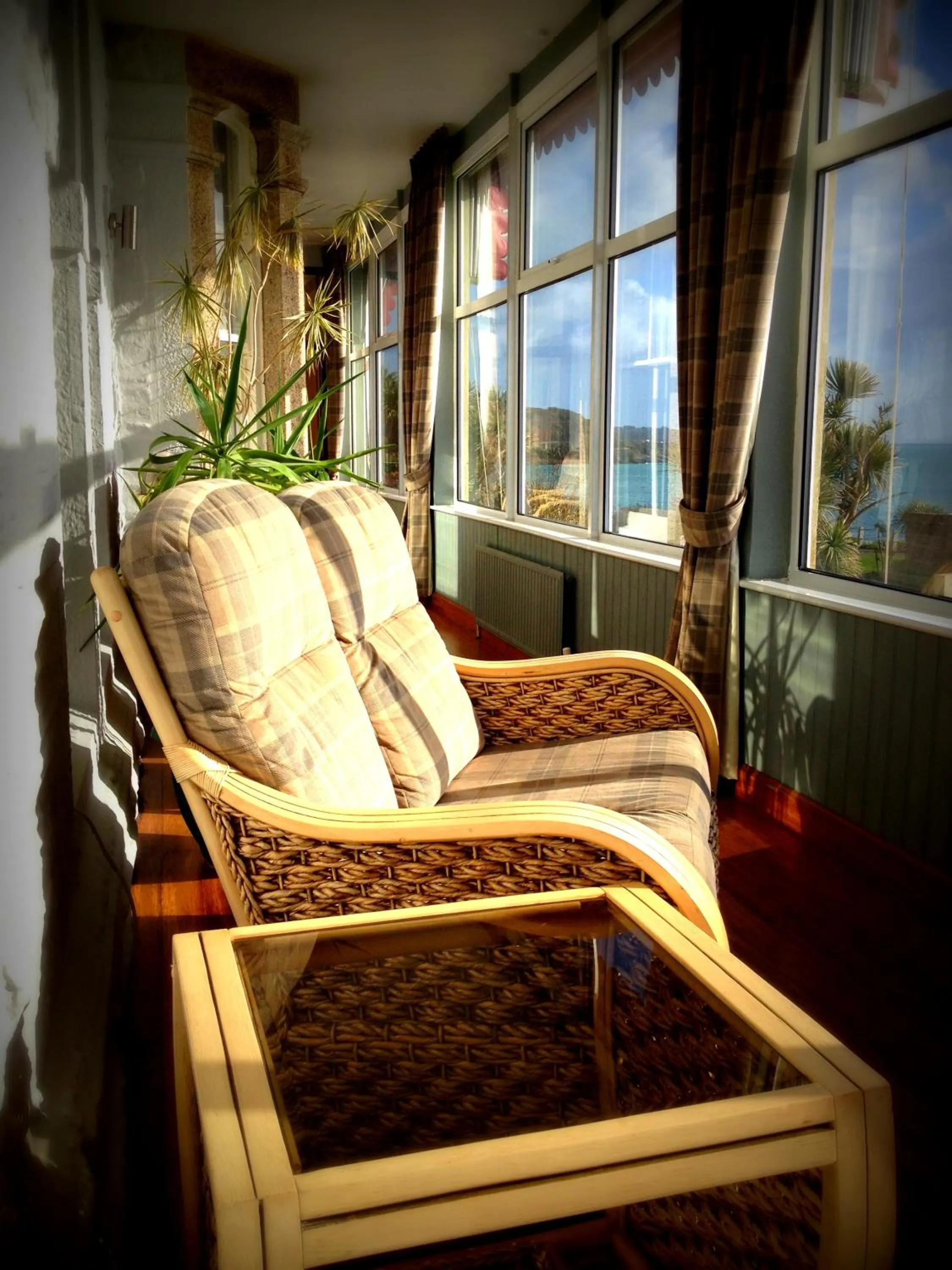 Day in Membly Hall Hotel