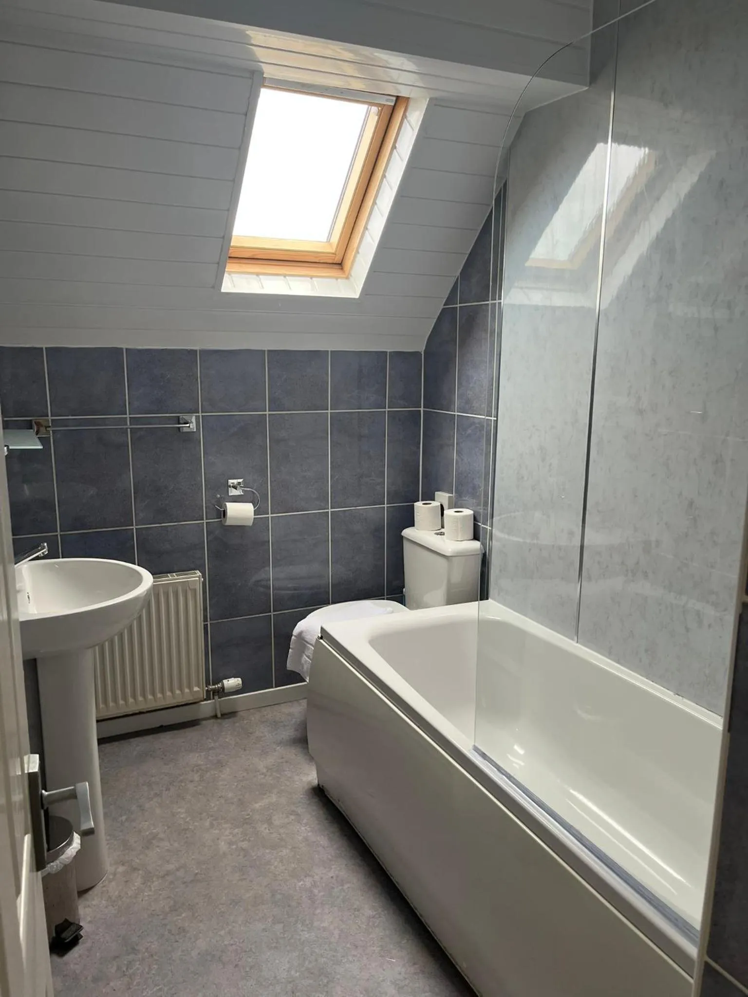 Bathroom in The Calder House Hotel