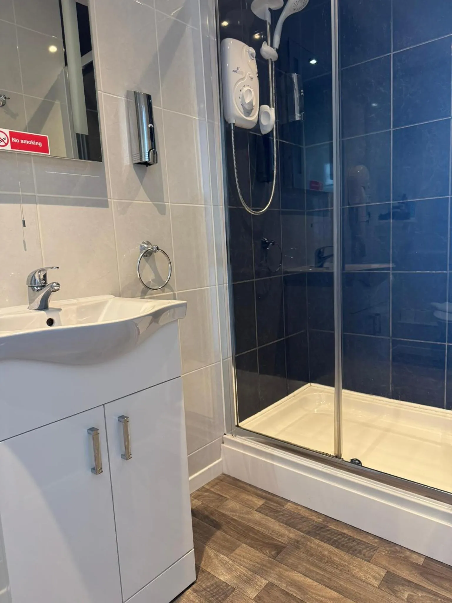 Shower in The Calder House Hotel