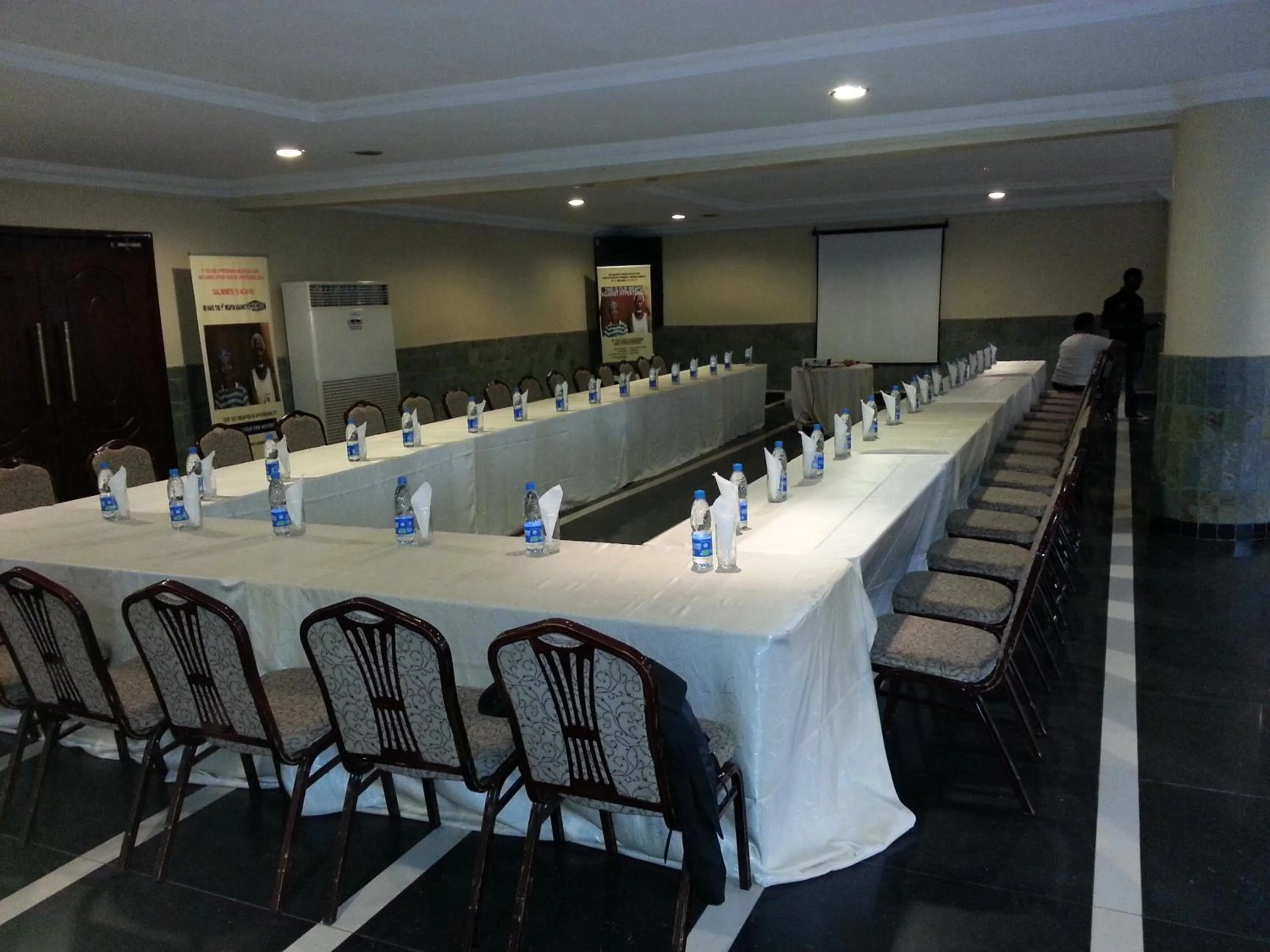 Business facilities in De Rembrandt Hotels and Suites