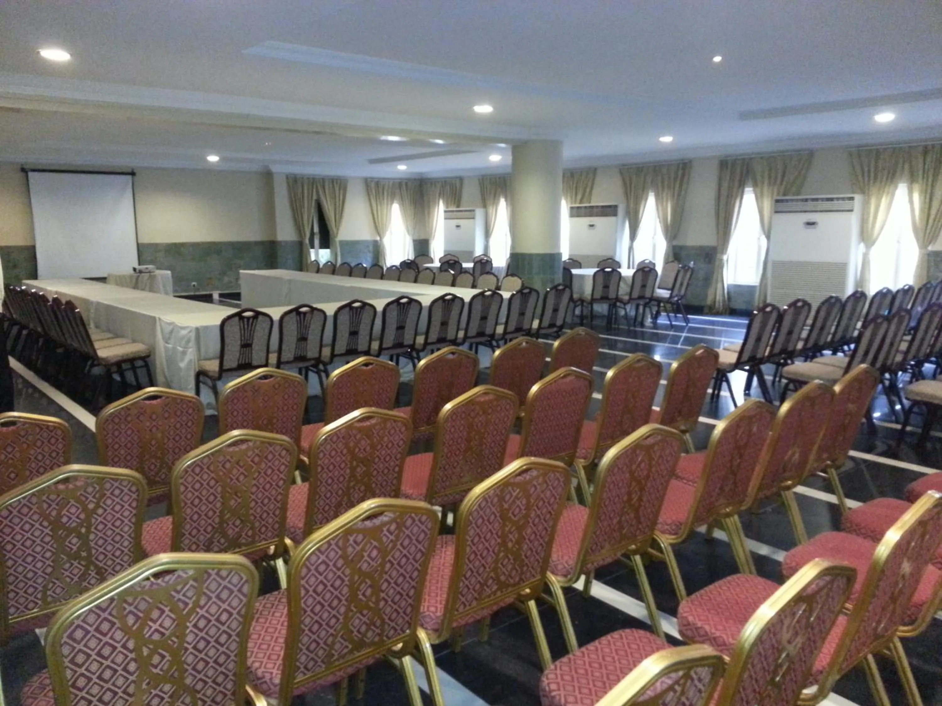 Banquet/Function facilities in De Rembrandt Hotels and Suites