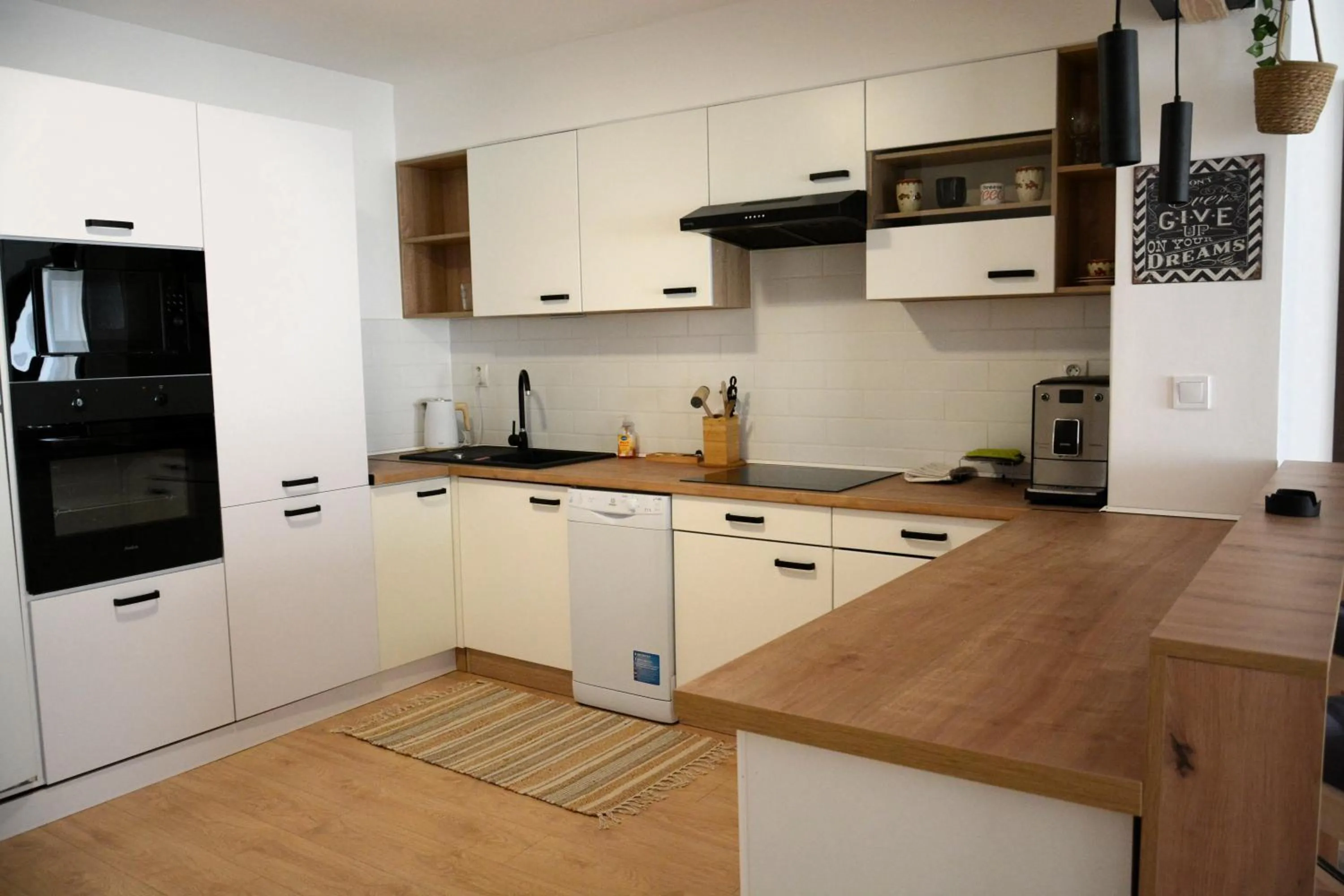 Kitchen or kitchenette in Central Apartments