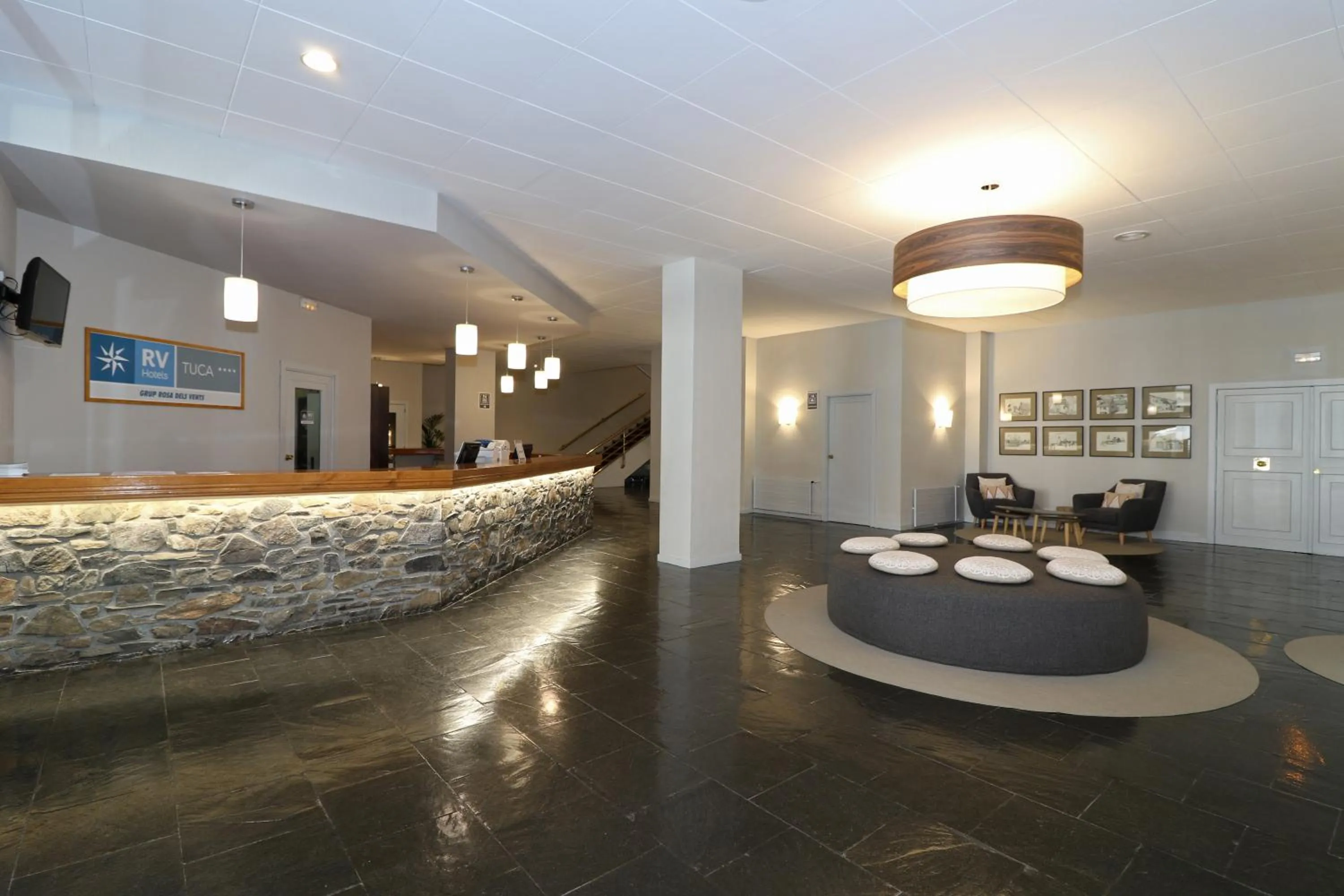 Lobby or reception in RVHotels Tuca