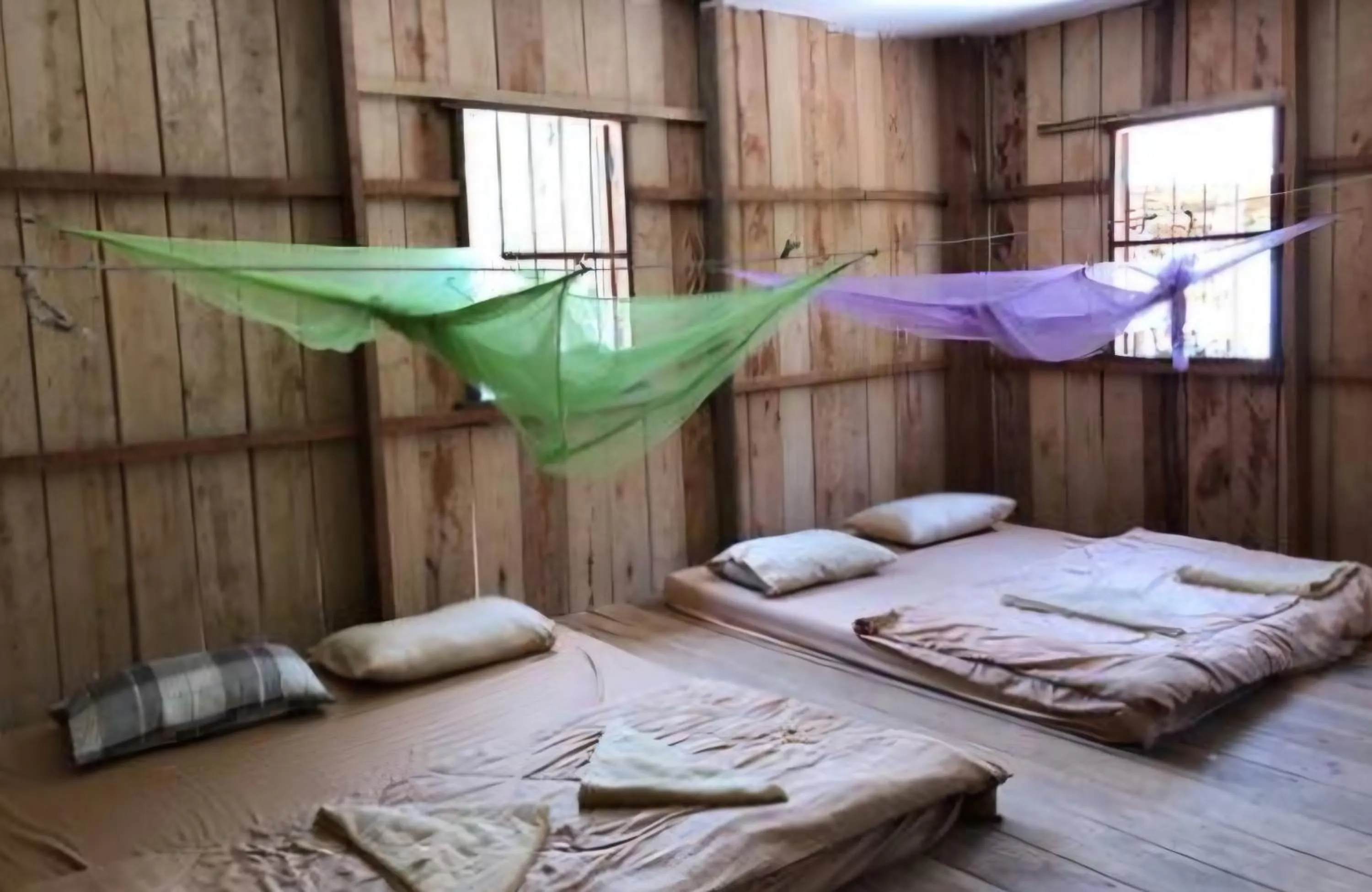 Bed in The Last Point Koh Takiev