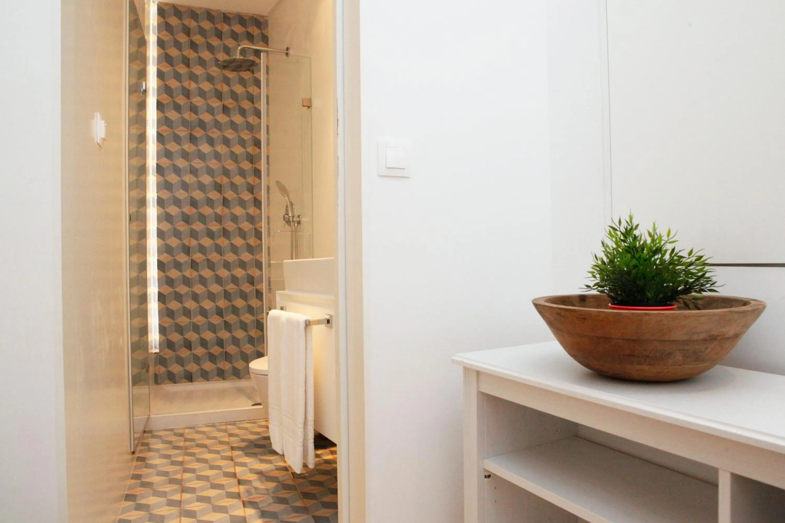 Bathroom in Alfama Yellow House