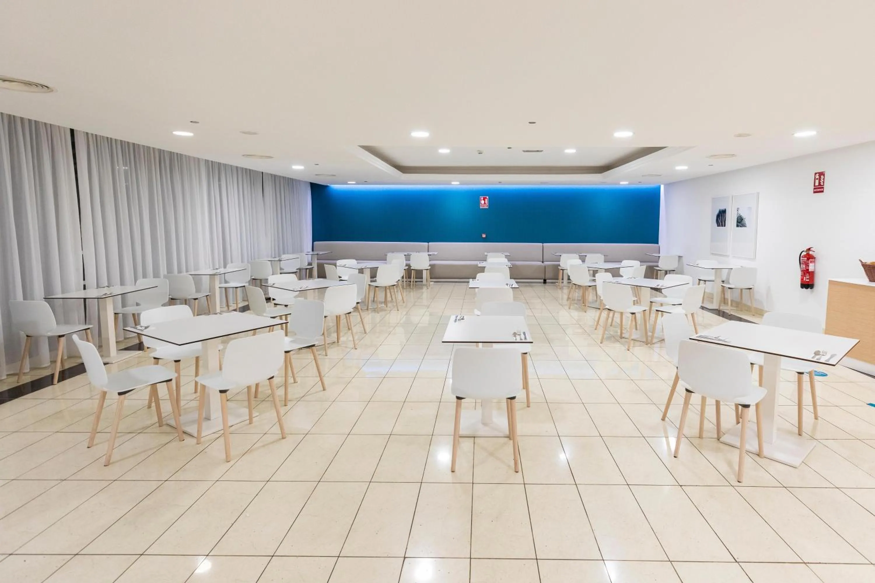 Restaurant/places to eat in BLUESEA Interpalace