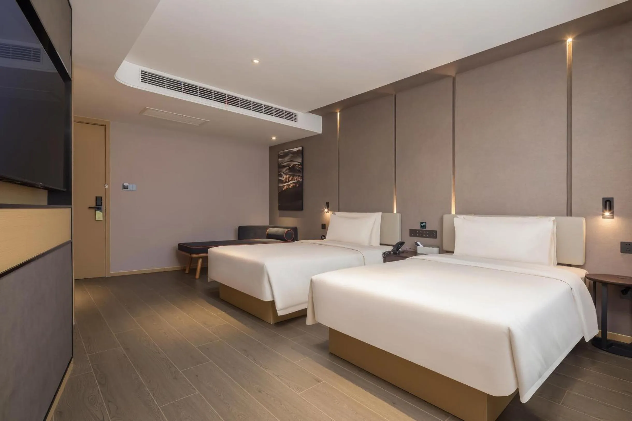 Bed in Atour Hotel Nantong Jinsha