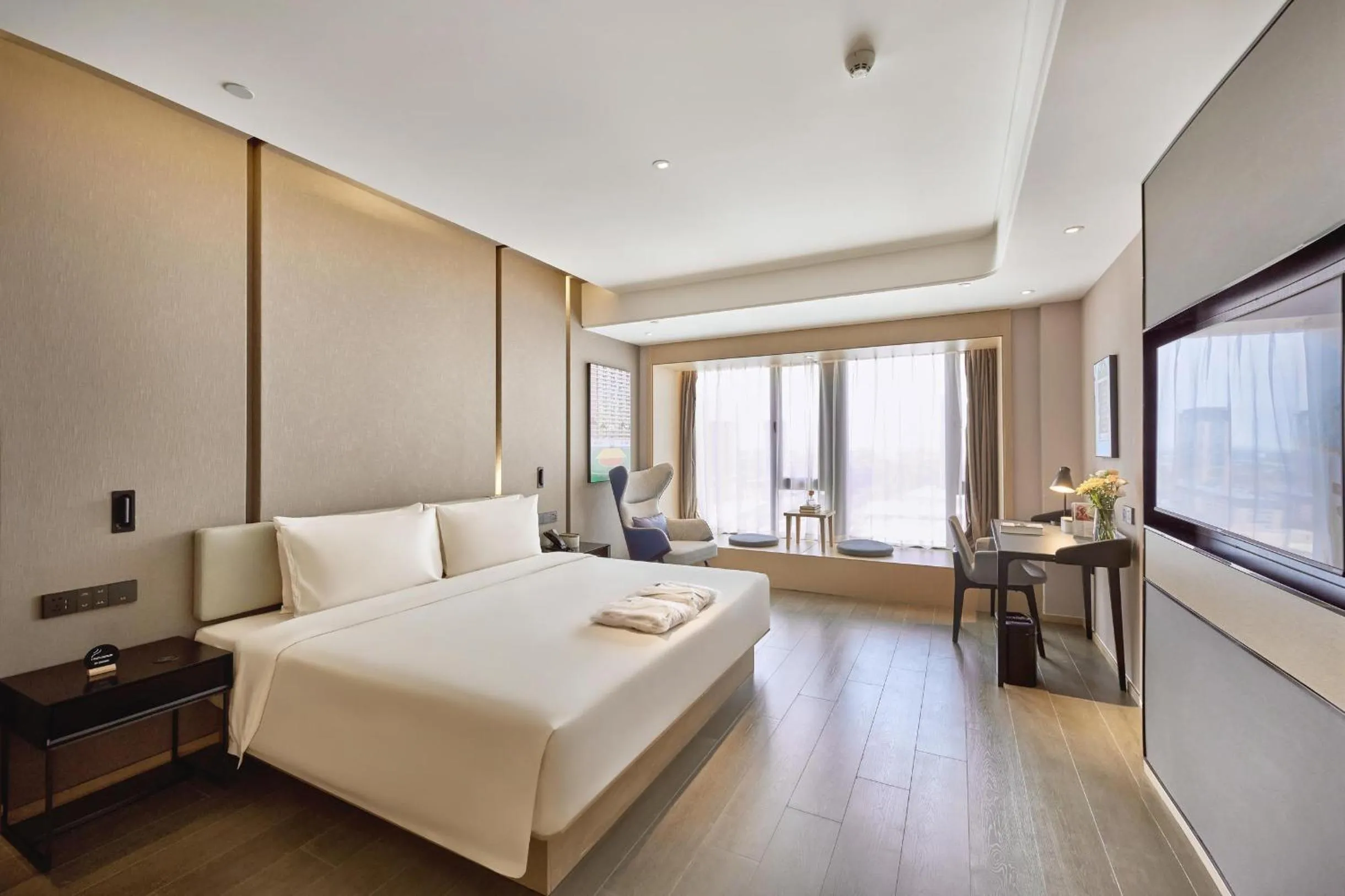 Photo of the whole room, Bed in Atour Hotel Taixing Municipal Government Drum Tower Xintiandi