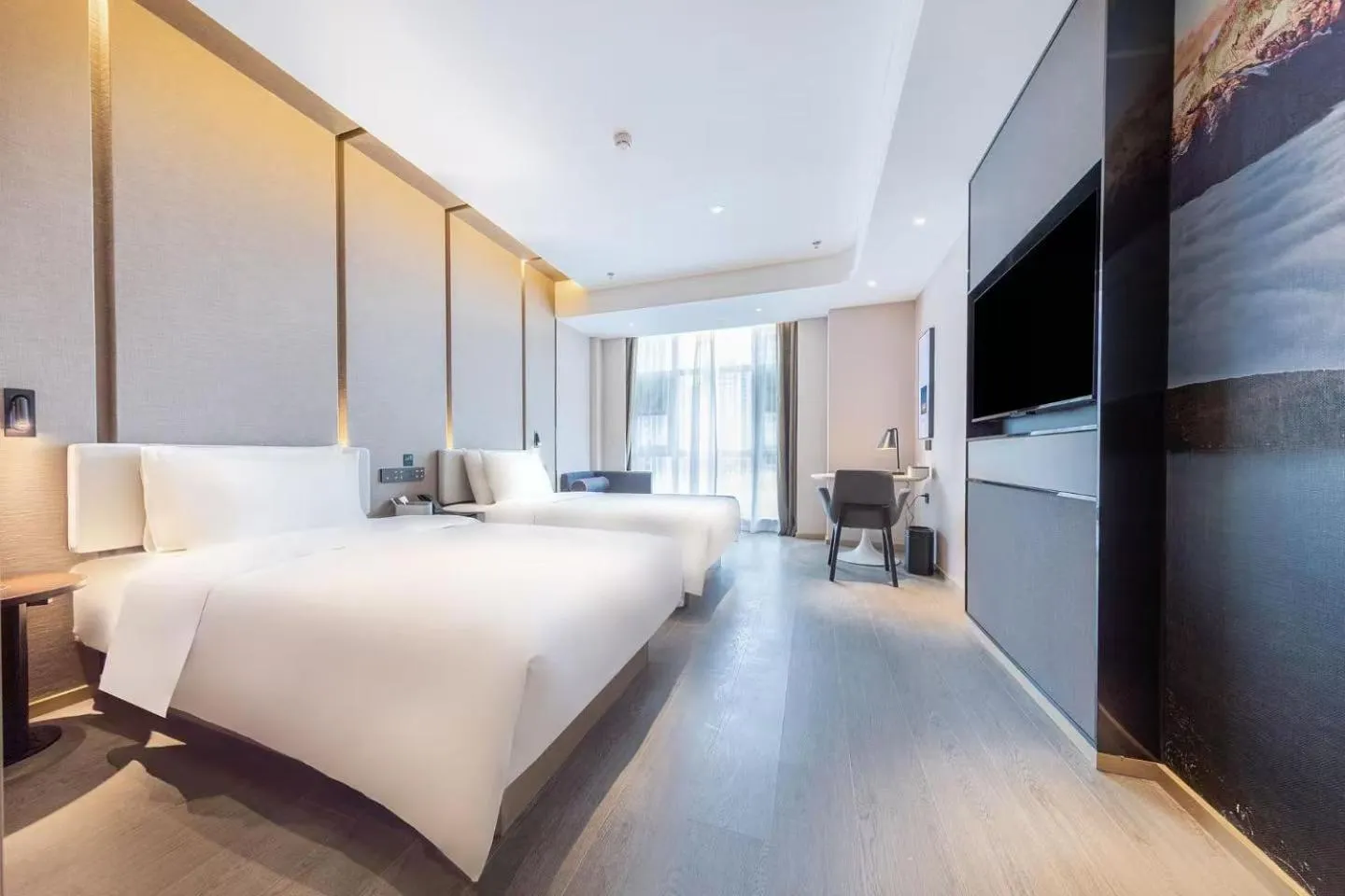 Photo of the whole room, Bed in Atour Hotel Yibin West Railway Station