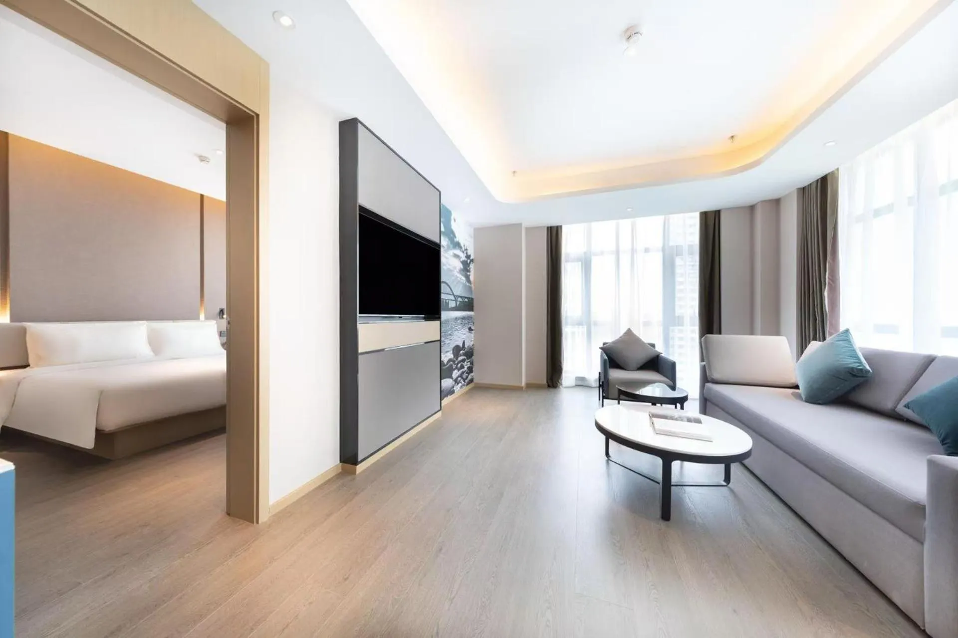 Living room, Bed in Atour Hotel Yibin West Railway Station