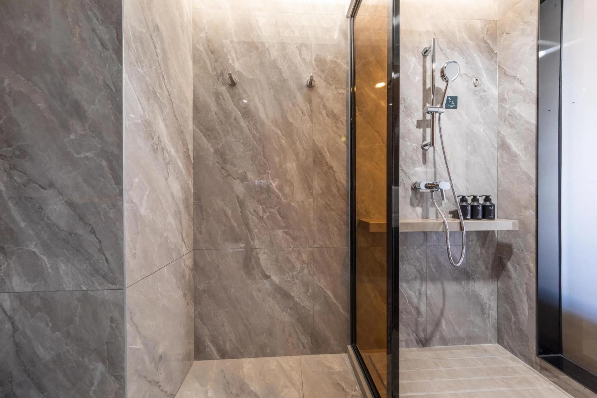 Atour Hotel Xiaolan Zhongshan