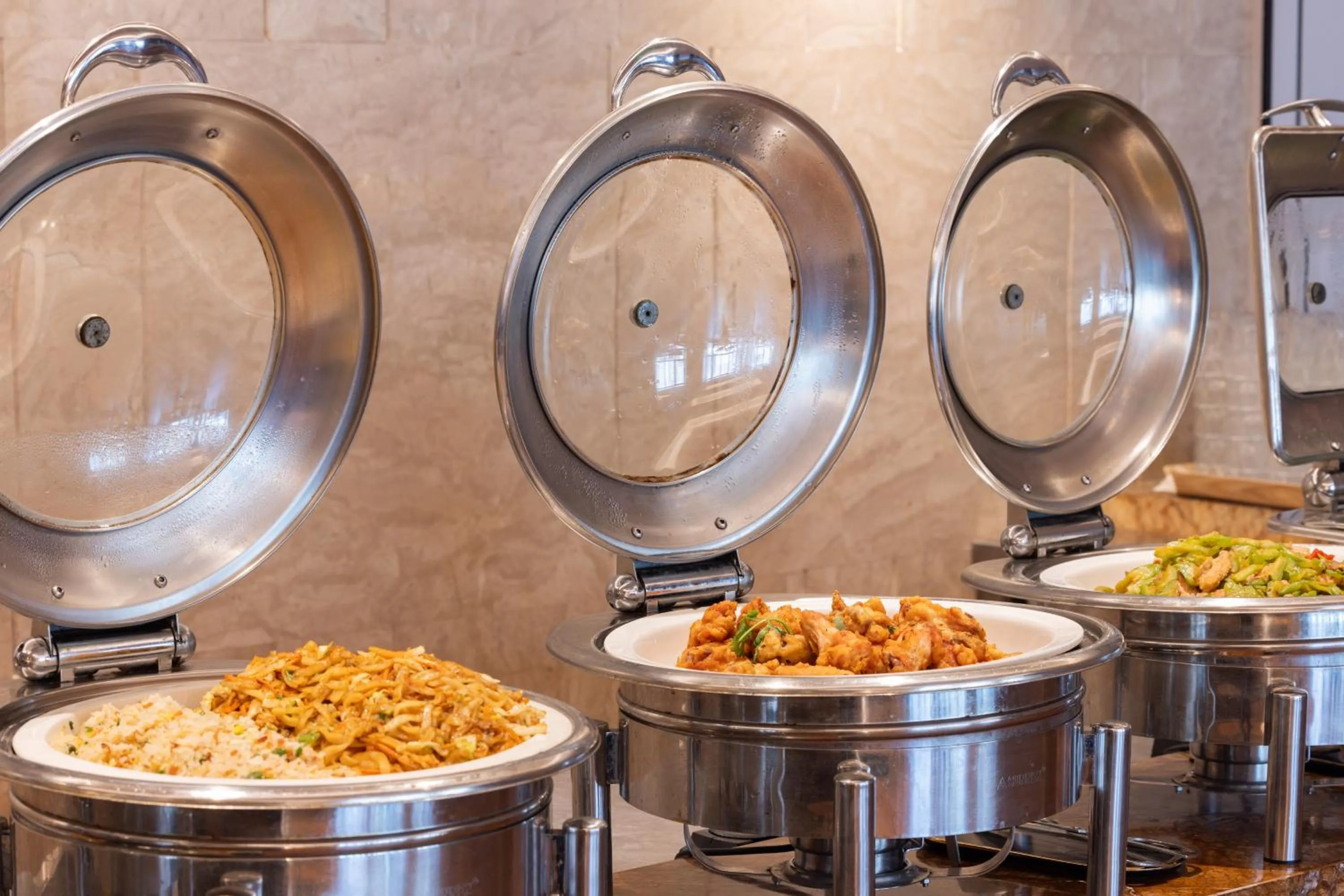 Atour X Hotel Shenzhen Luohu Dongmen Pedestrian Street