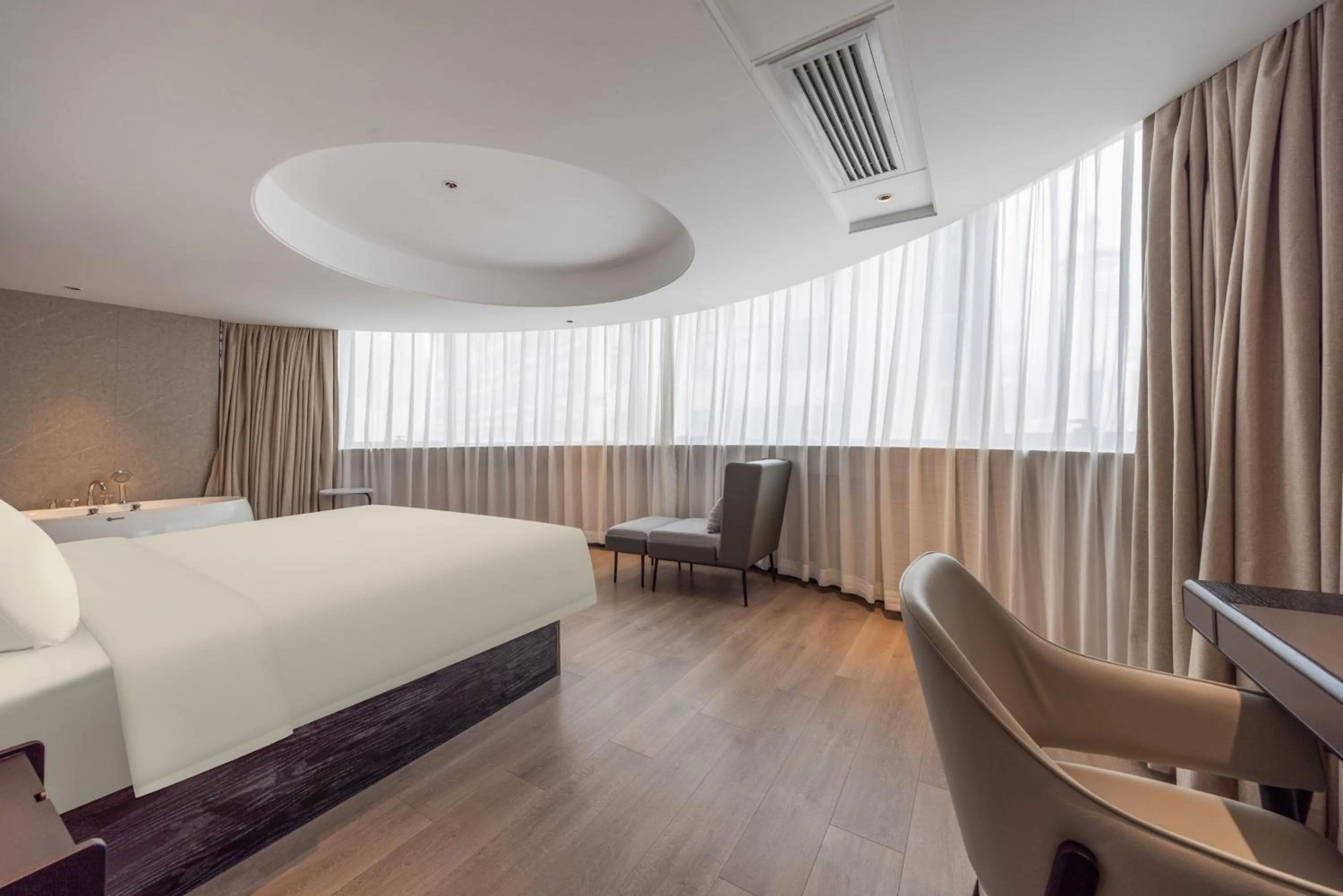 Bed in Atour X Hotel Shenzhen Luohu Dongmen Pedestrian Street