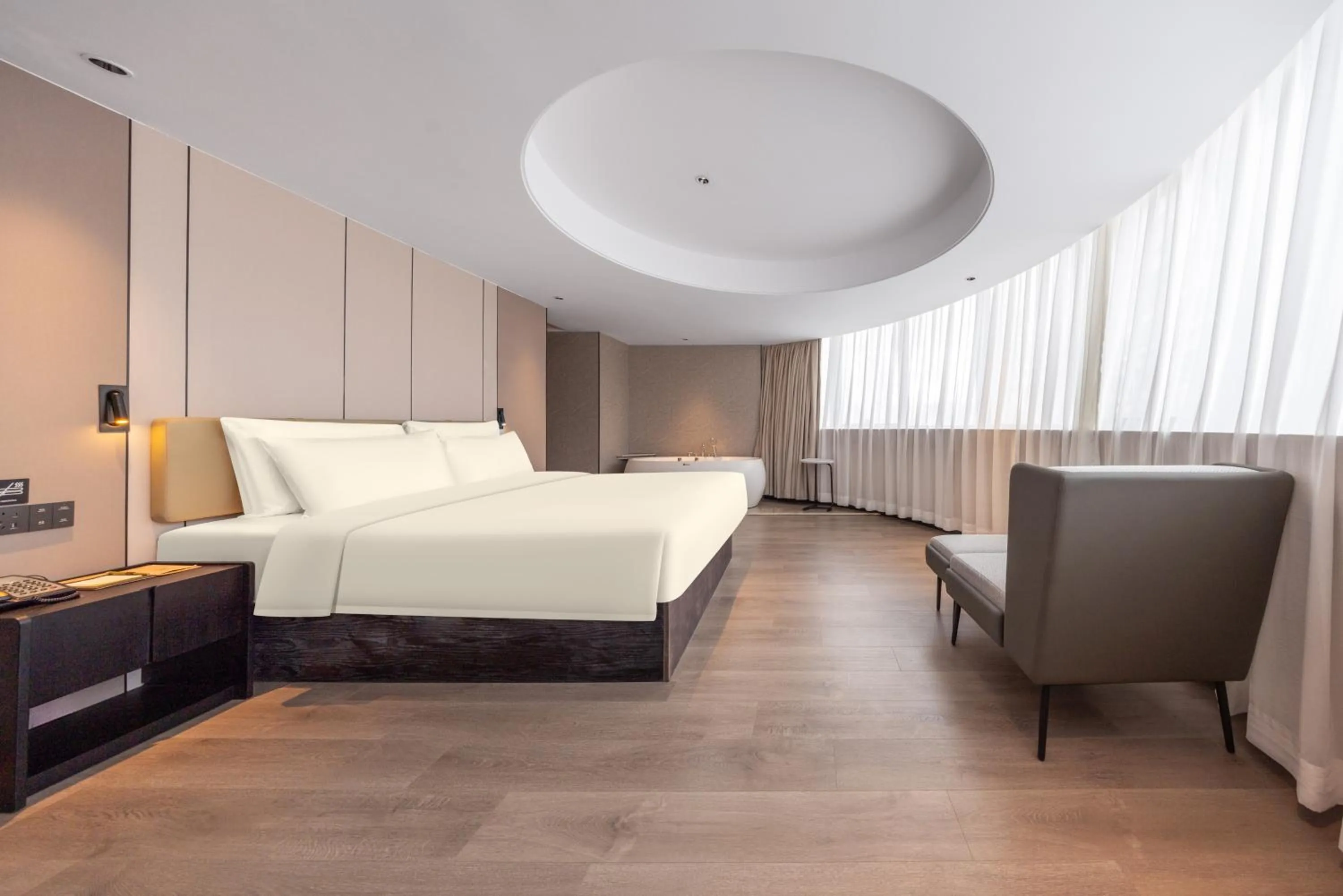 Bed in Atour X Hotel Shenzhen Luohu Dongmen Pedestrian Street