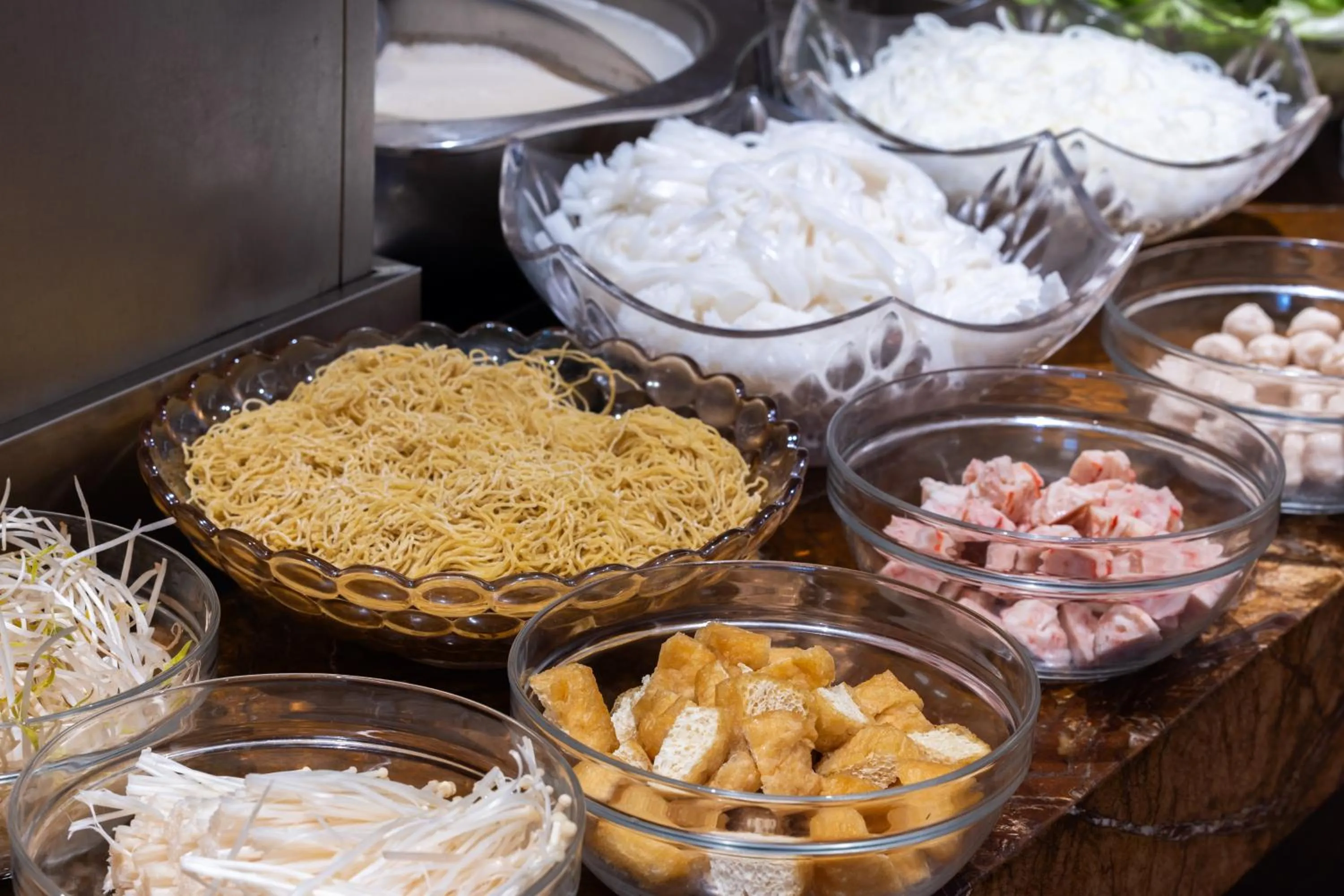 Atour X Hotel Shenzhen Luohu Dongmen Pedestrian Street