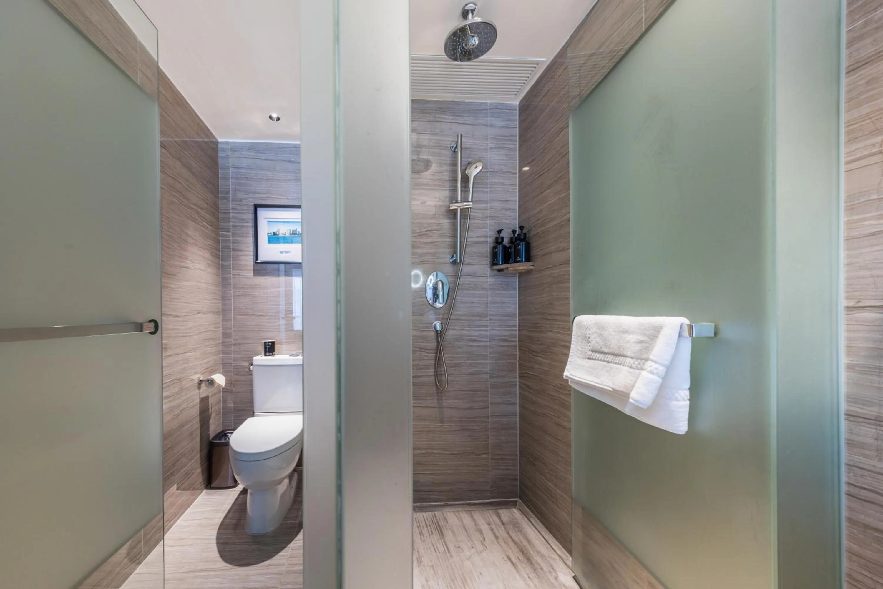 Atour X Hotel Shenzhen Luohu Dongmen Pedestrian Street