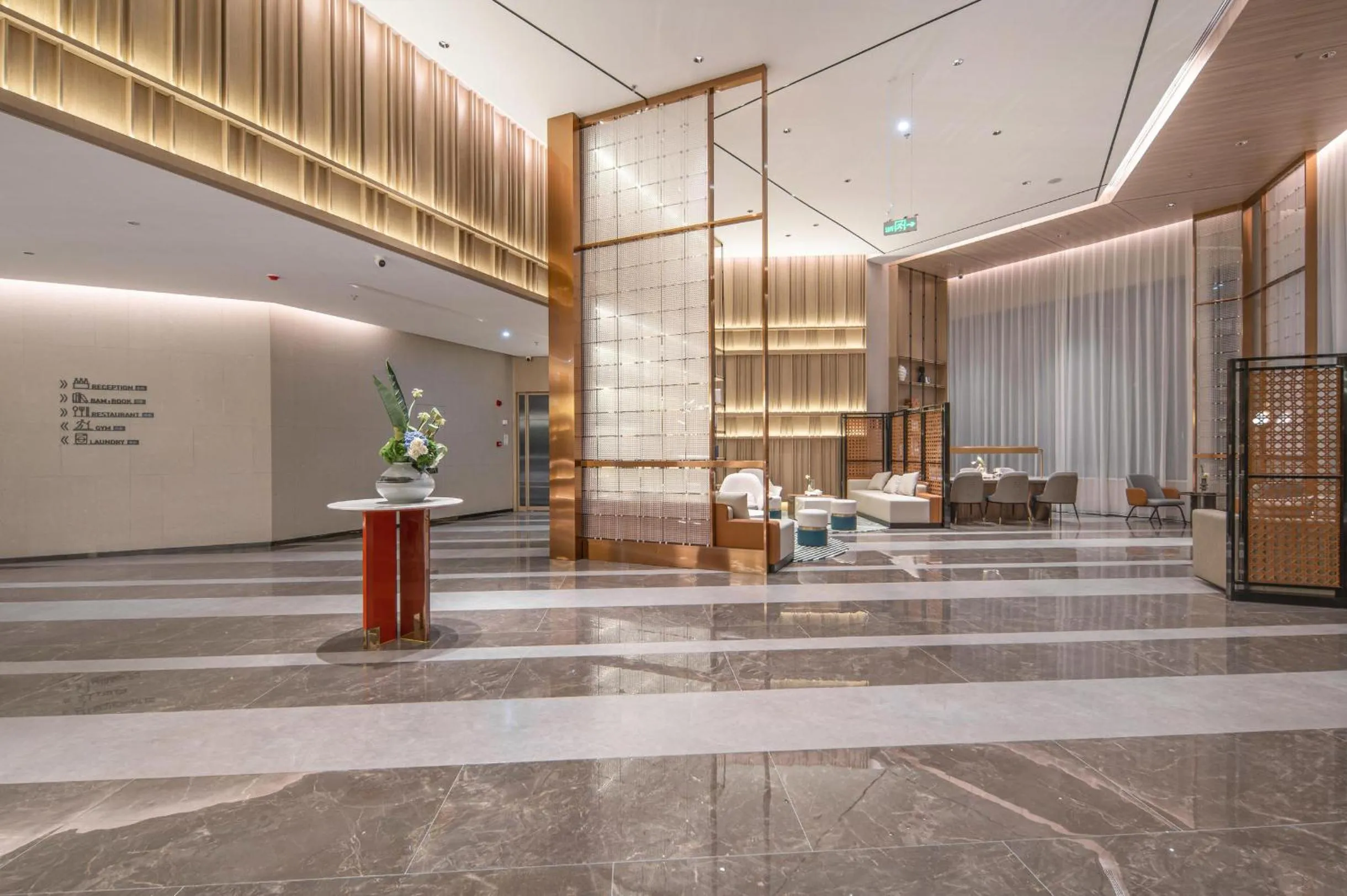 Lobby or reception in Atour Hotel Wuxi New District Nanchan Temple Scenic Area