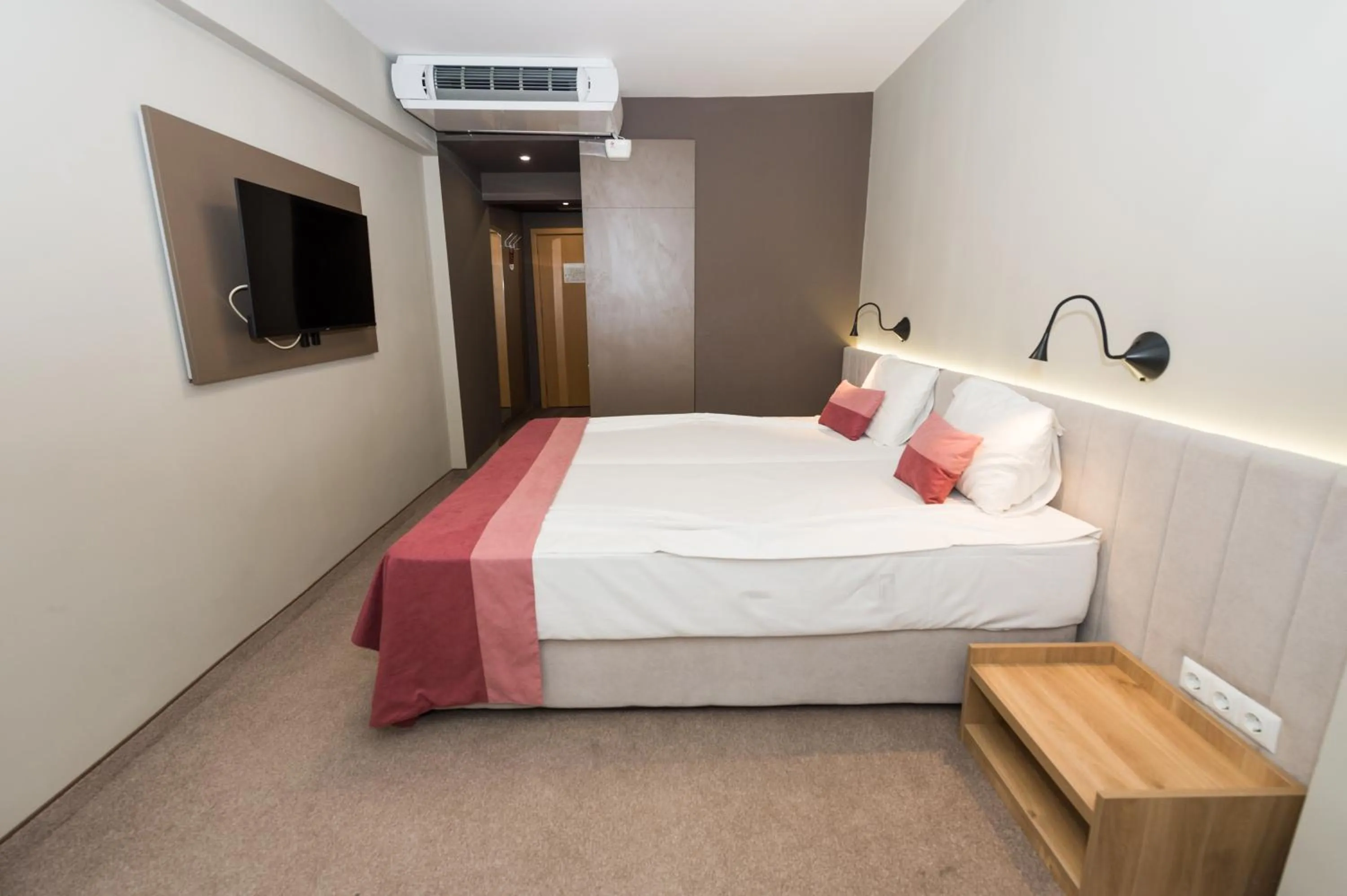 Bed in Grand Hotel Sunny Beach - All Inclusive