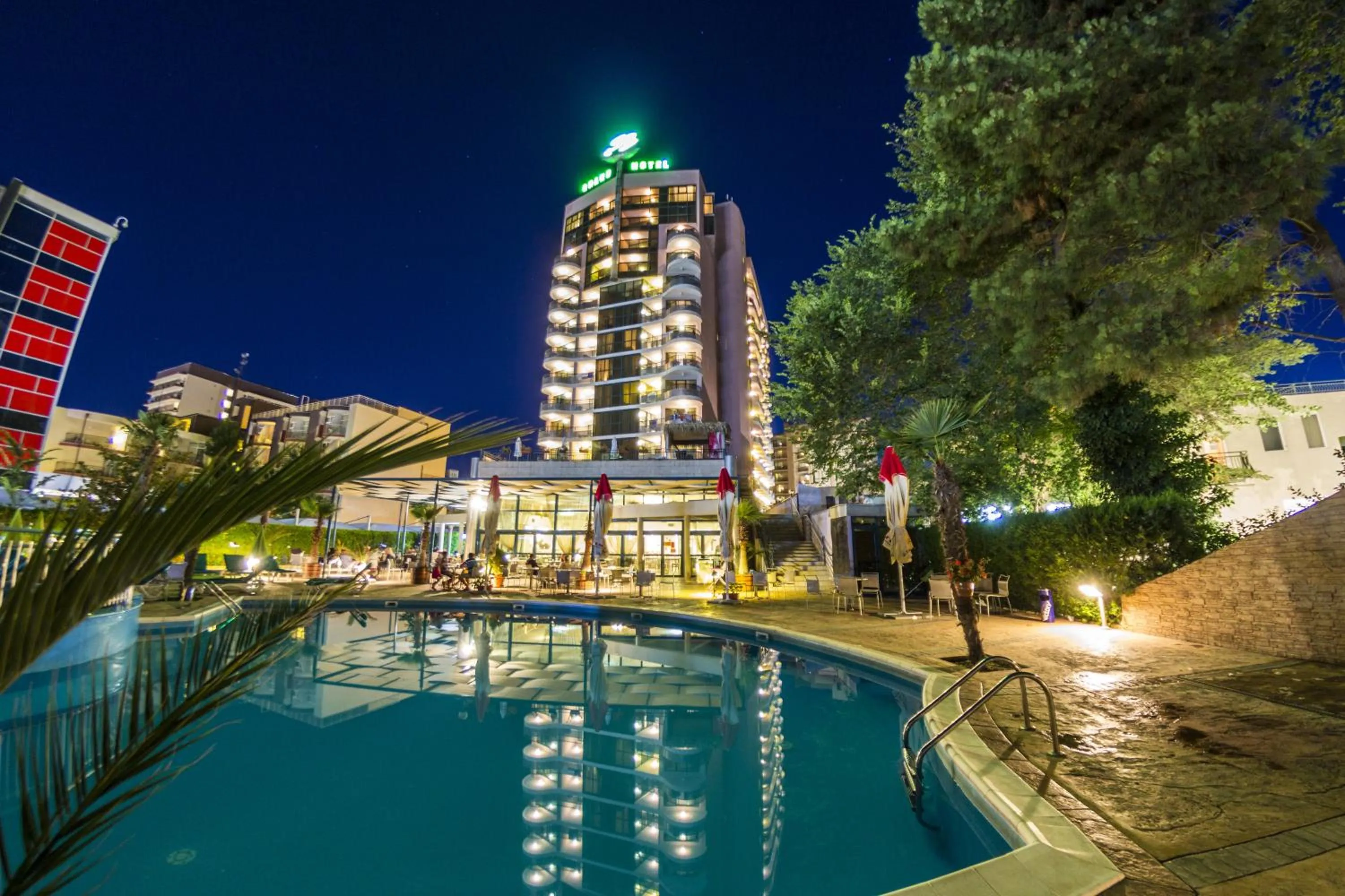 Swimming pool in Grand Hotel Sunny Beach - All Inclusive