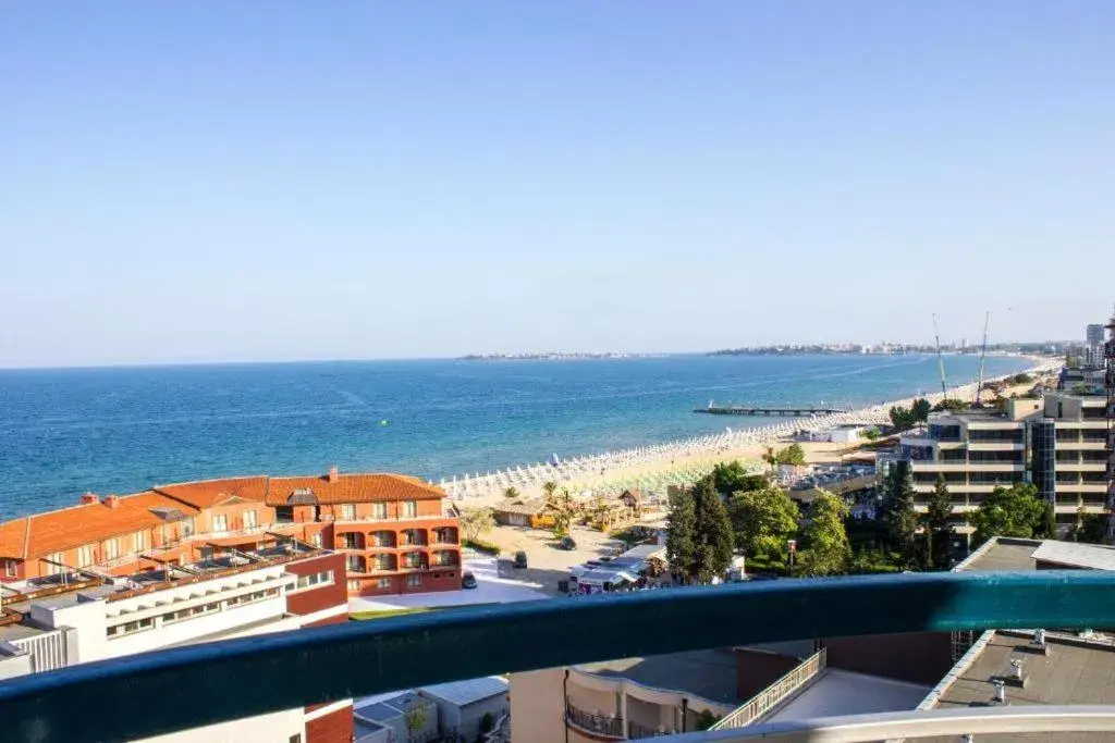 One-Bedroom Suite with Balcony (2 Adults + 2 Children) - All Inclusive in Grand Hotel Sunny Beach - All Inclusive One-Bedroom Suite with Balcony (2 Adults + 2 Children) - All Inclusive in Grand Hotel Sunny Beach - All Inclusive