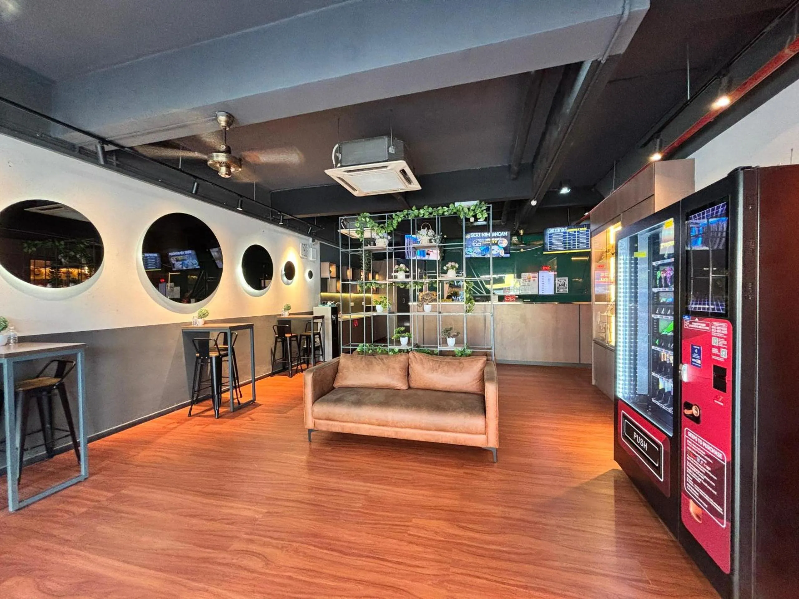 Lobby or reception in Smile Hotel Seri Kembangan