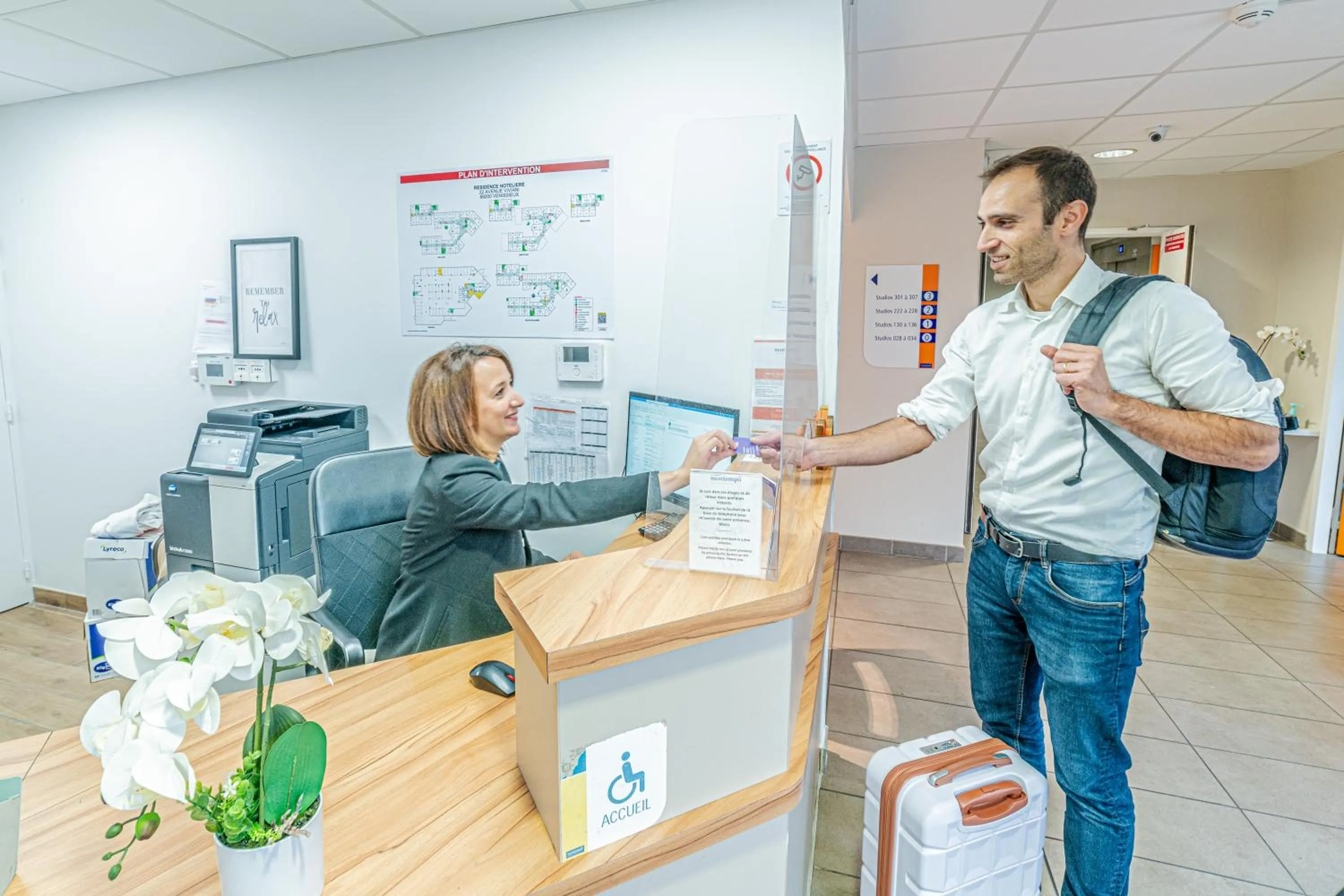 People in Montempô Appart'hôtel Lyon Viviani