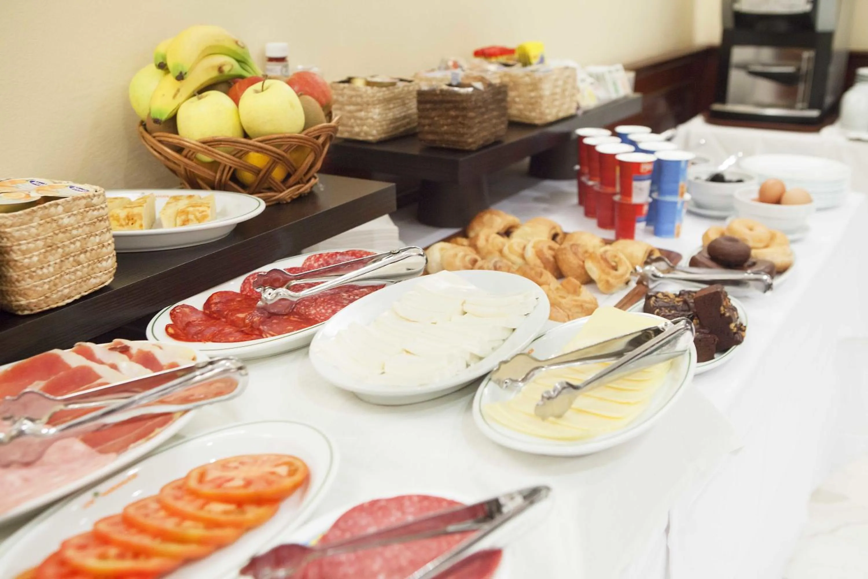 Food in Soho Boutique Los Naranjos