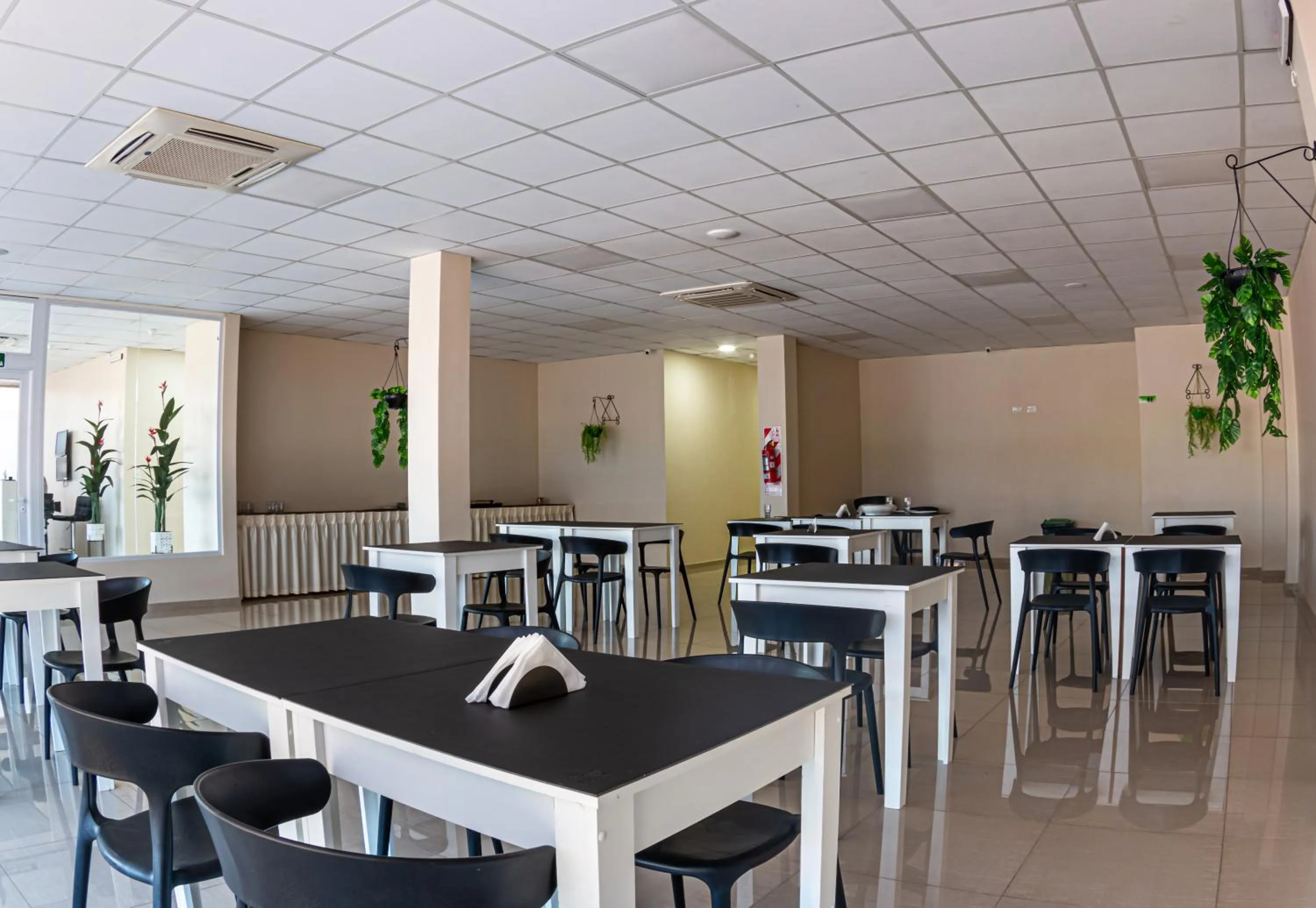 Restaurant/places to eat in Mensú Grand Hotel