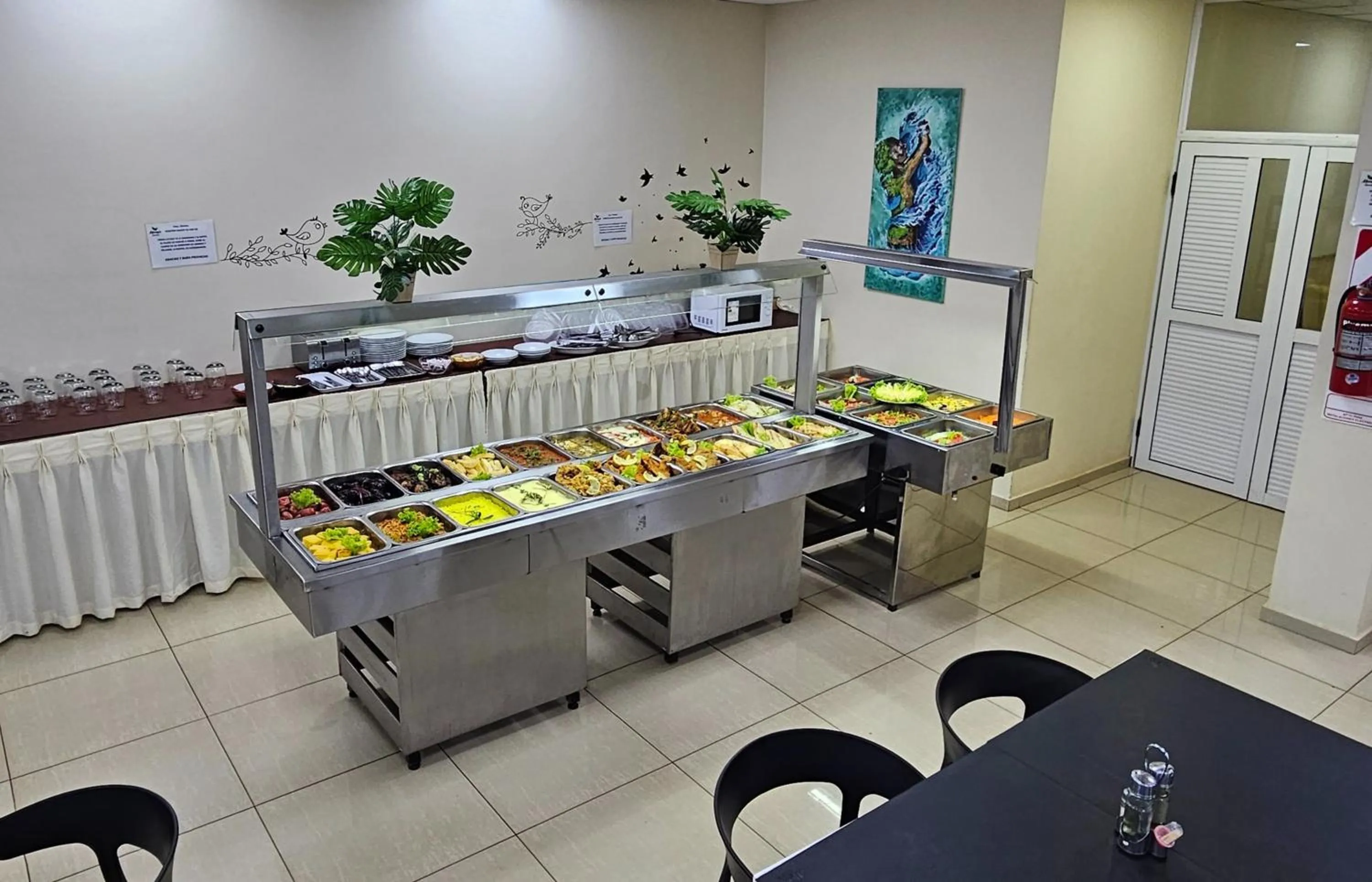 Restaurant/places to eat in Mensú Grand Hotel