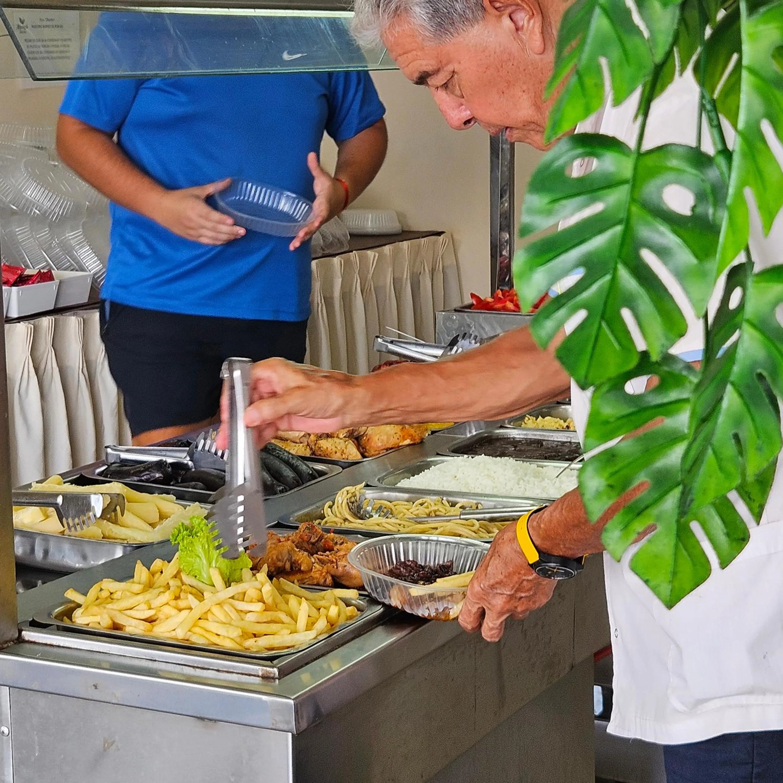 Restaurant/places to eat in Mensú Grand Hotel