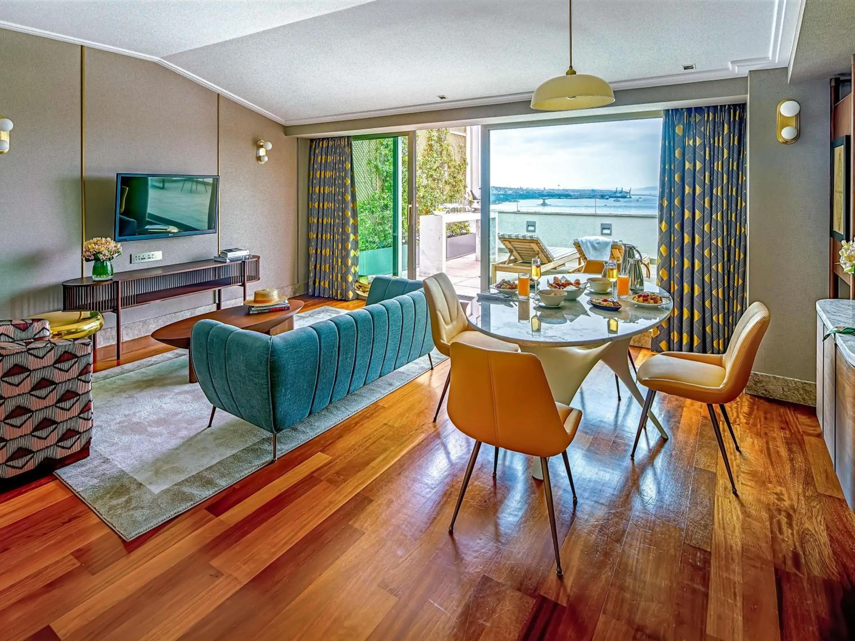 Photo of the whole room in The Artisan Hotel Istanbul - MGallery Collection