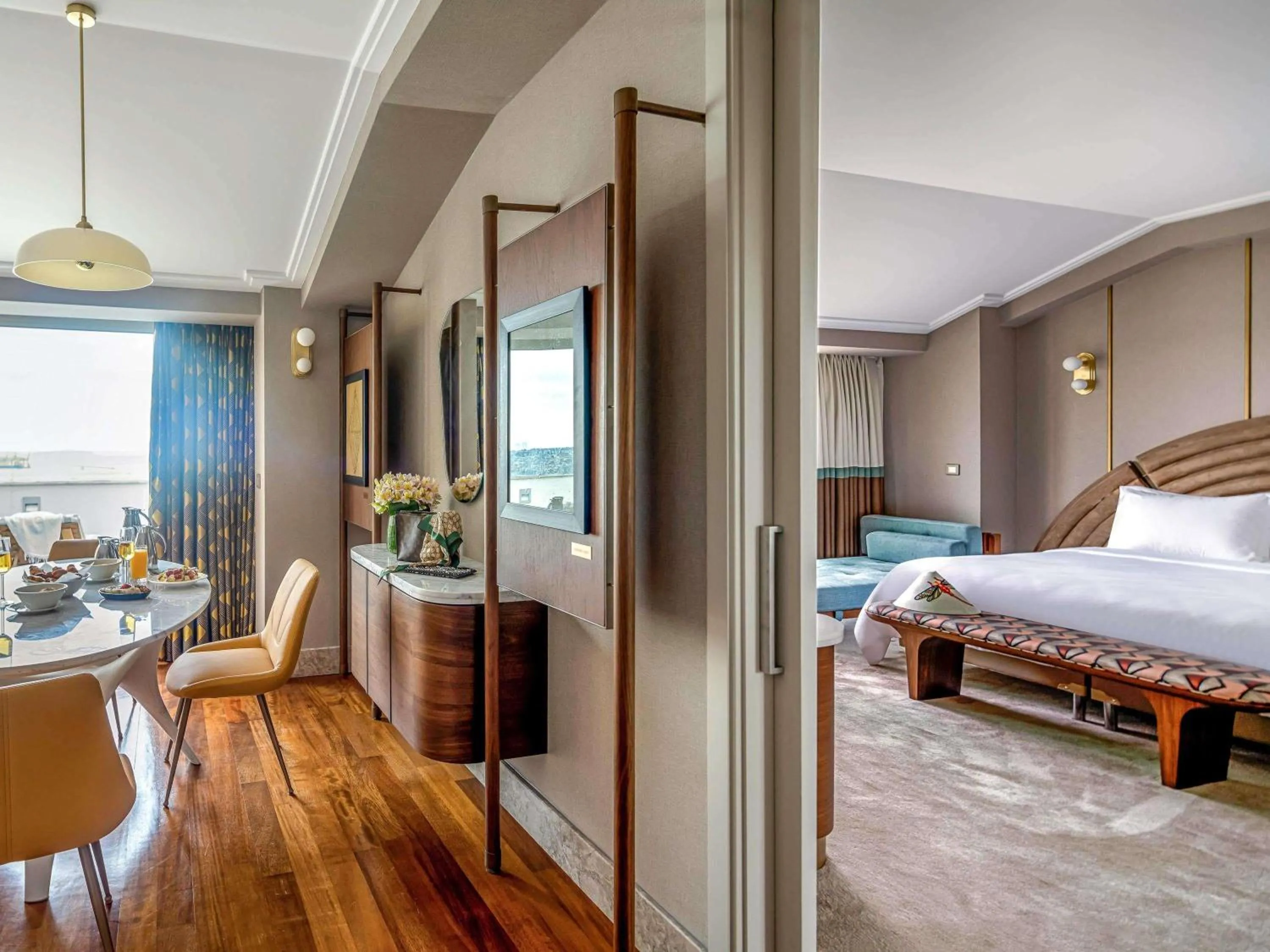 Bedroom, Bed in The Artisan Hotel Istanbul - MGallery Collection