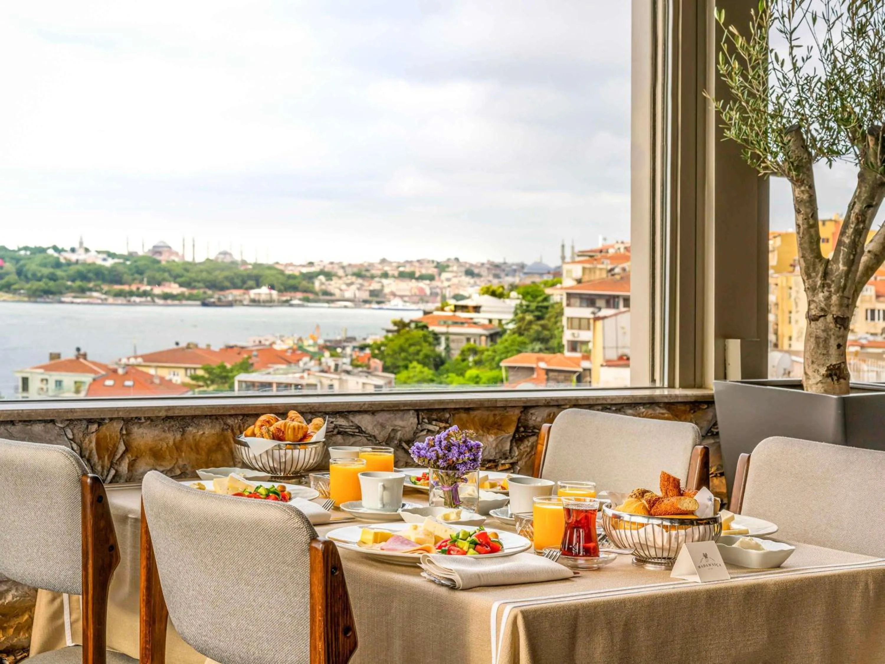 Breakfast in The Artisan Hotel Istanbul - MGallery Collection
