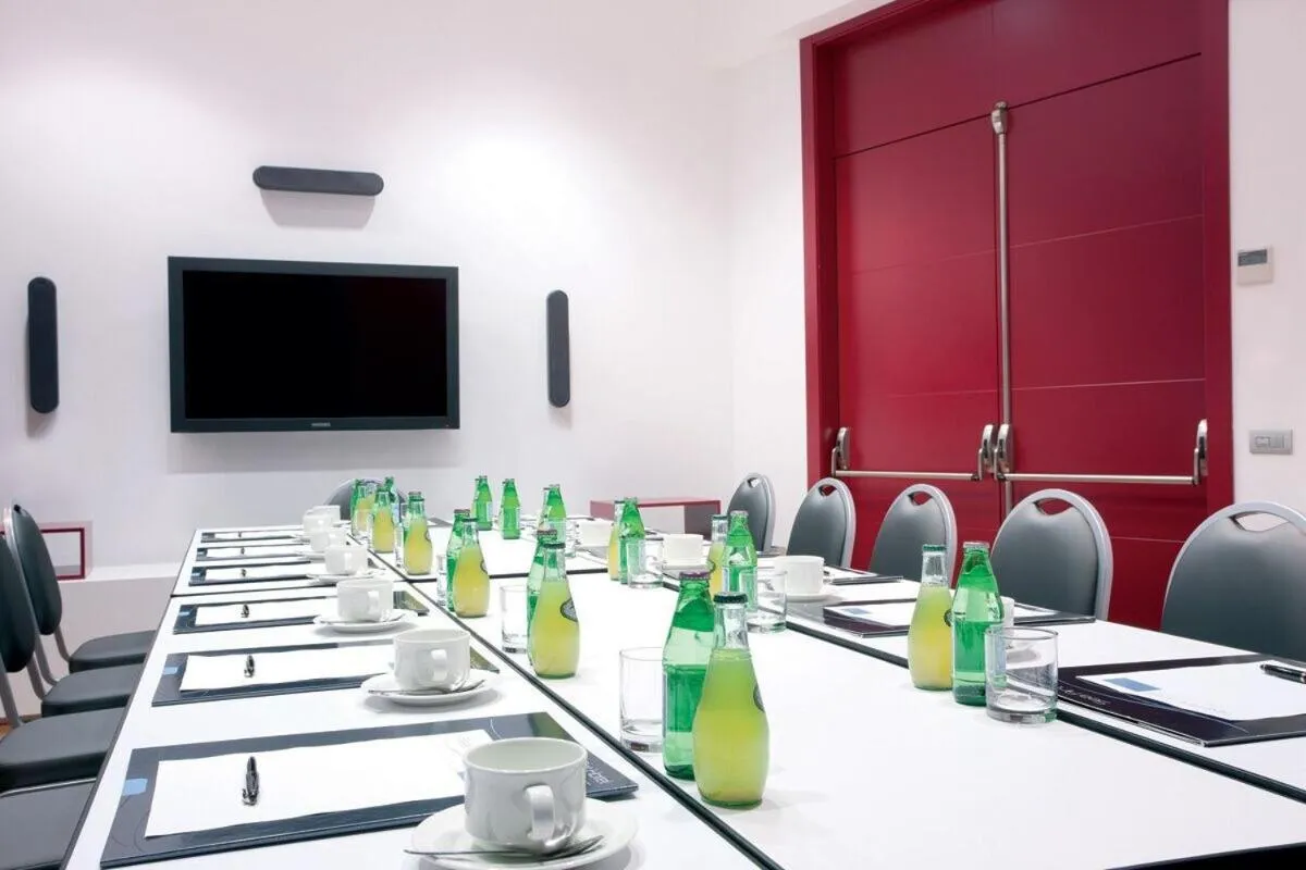 TV and multimedia in Sea Art Hotel