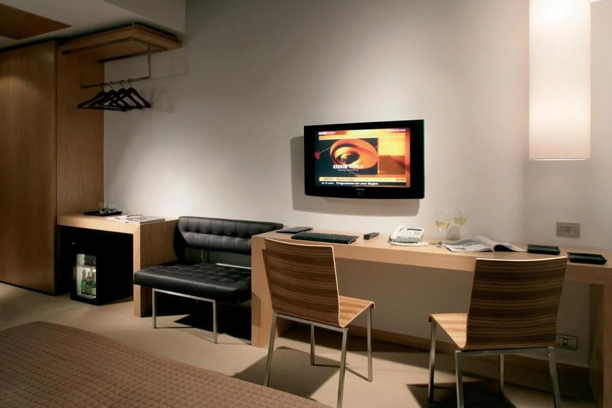 TV and multimedia in Sea Art Hotel