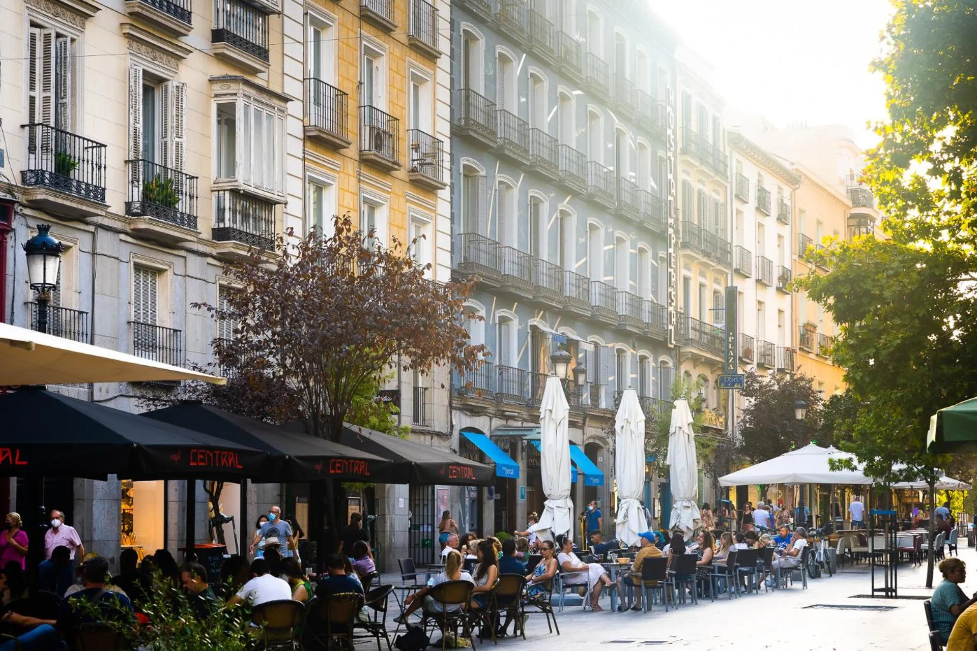 Property building in Hostal Persal