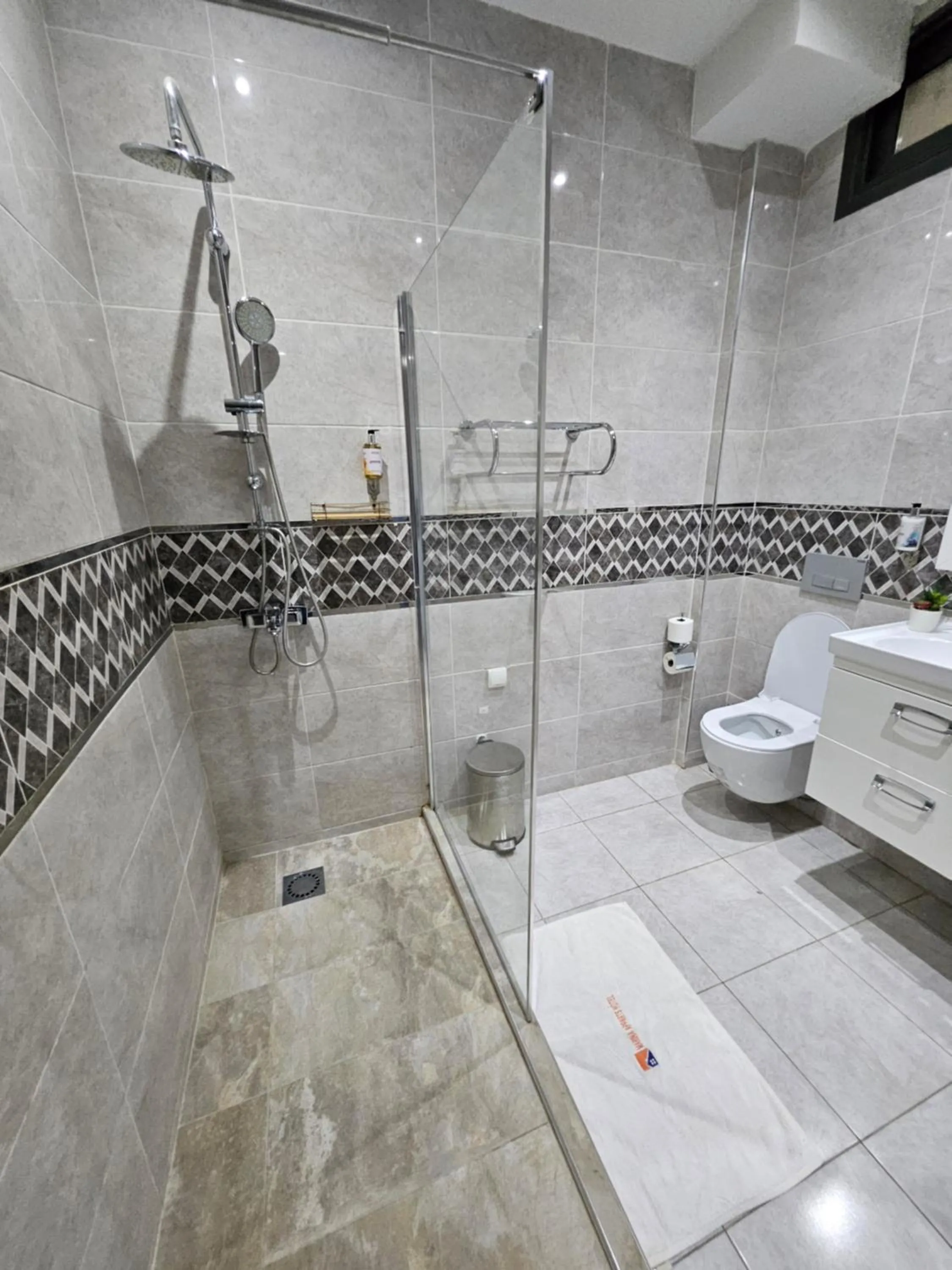 Bathroom in MARINA APPART Hôtel